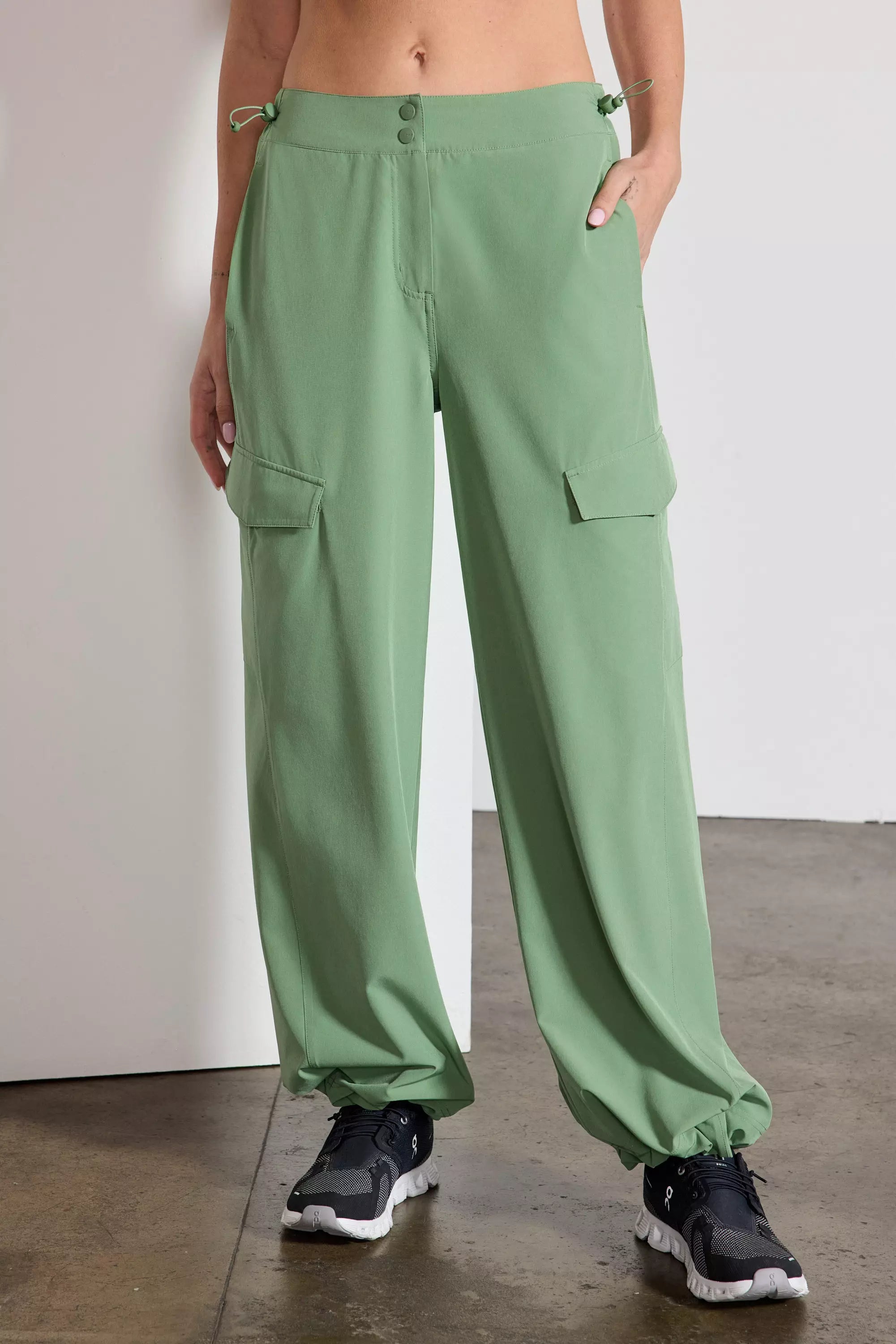 Inspire Cargo Pant - Hedge Green | MPG Sport