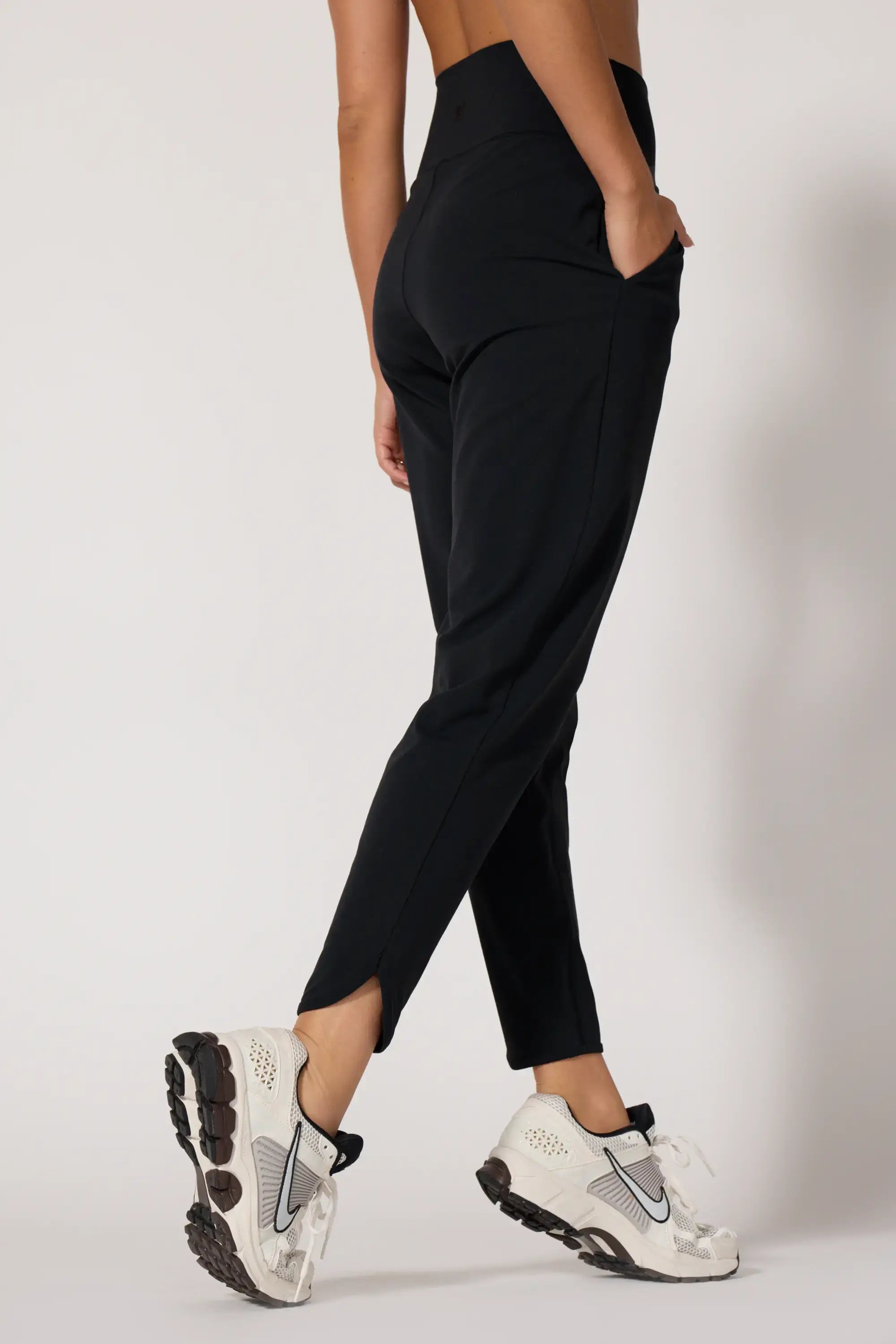 Cloud Jogger - Black