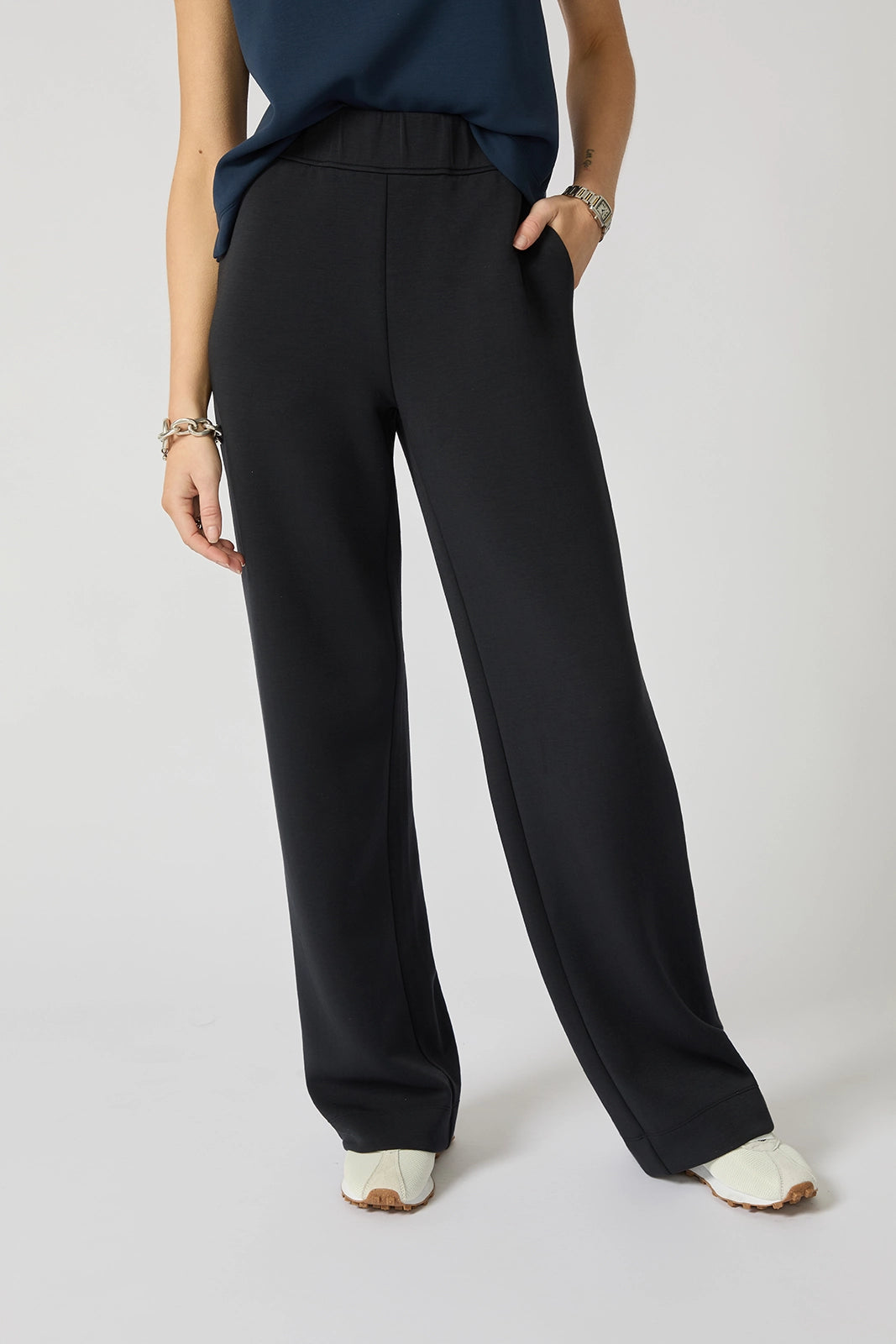 Dreamweave™ Relaxed Pant - Black