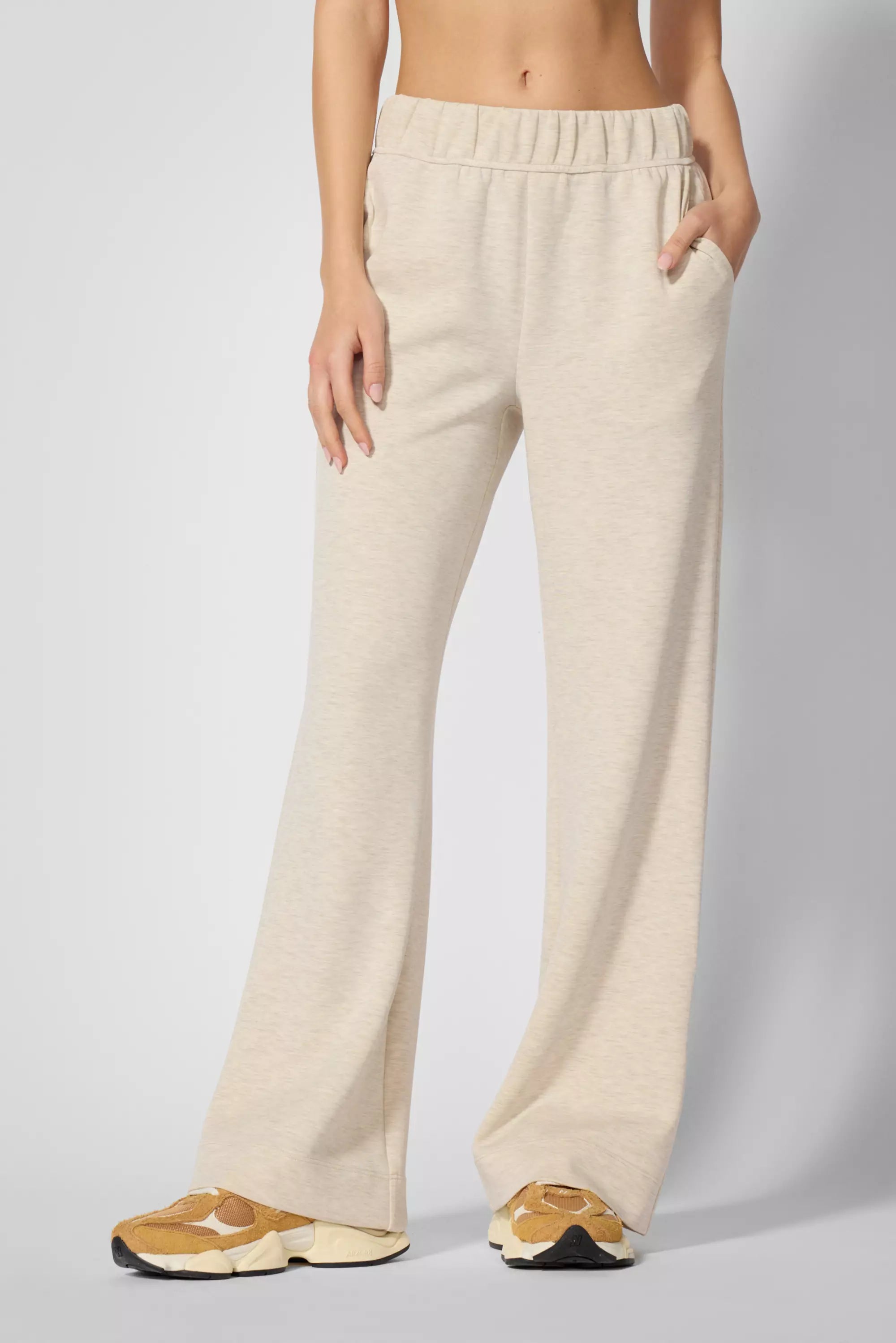 Dreamweave Relaxed Pant - Htr Brown Rice