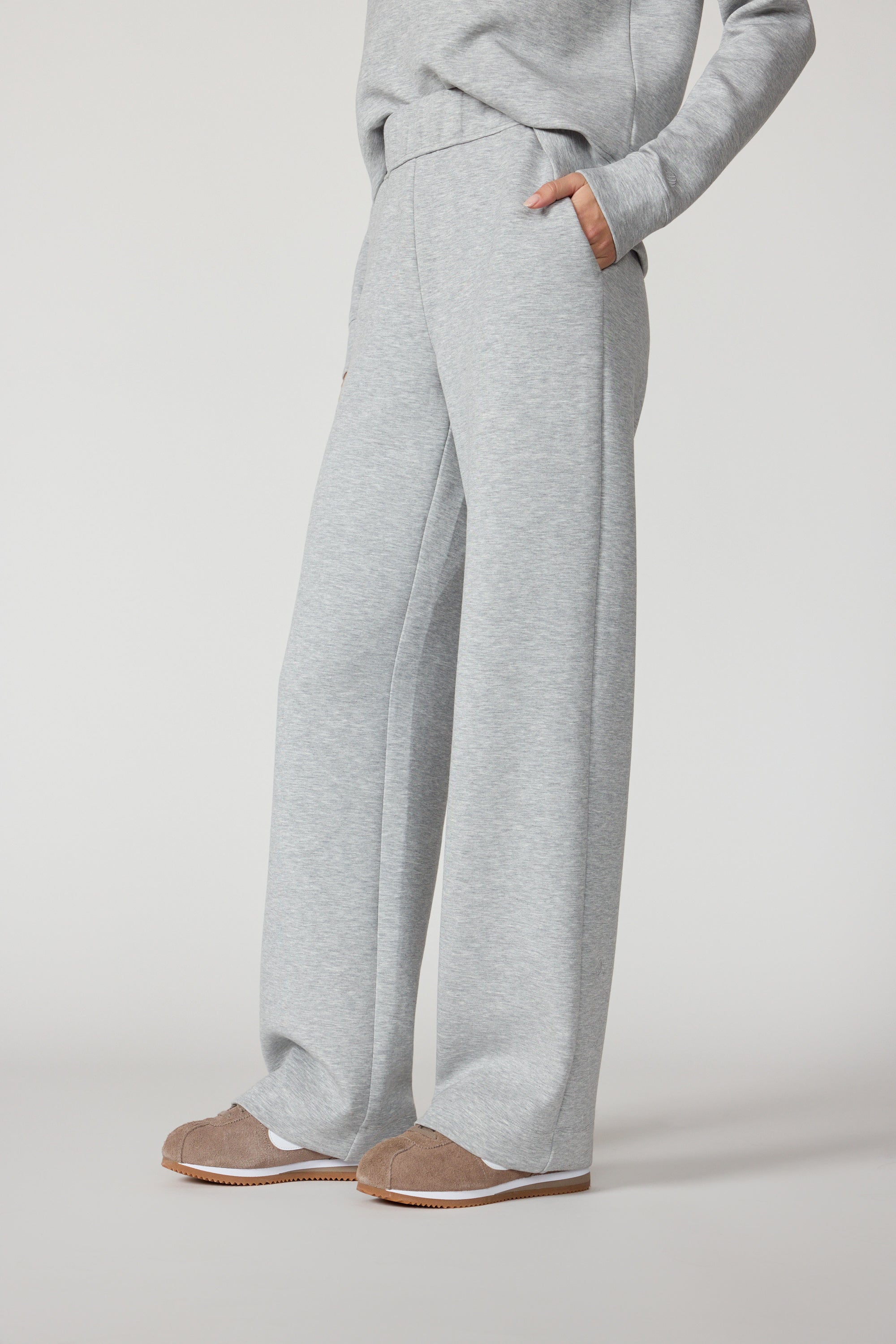 Dreamweave Relaxed Pant - Htr Concrete