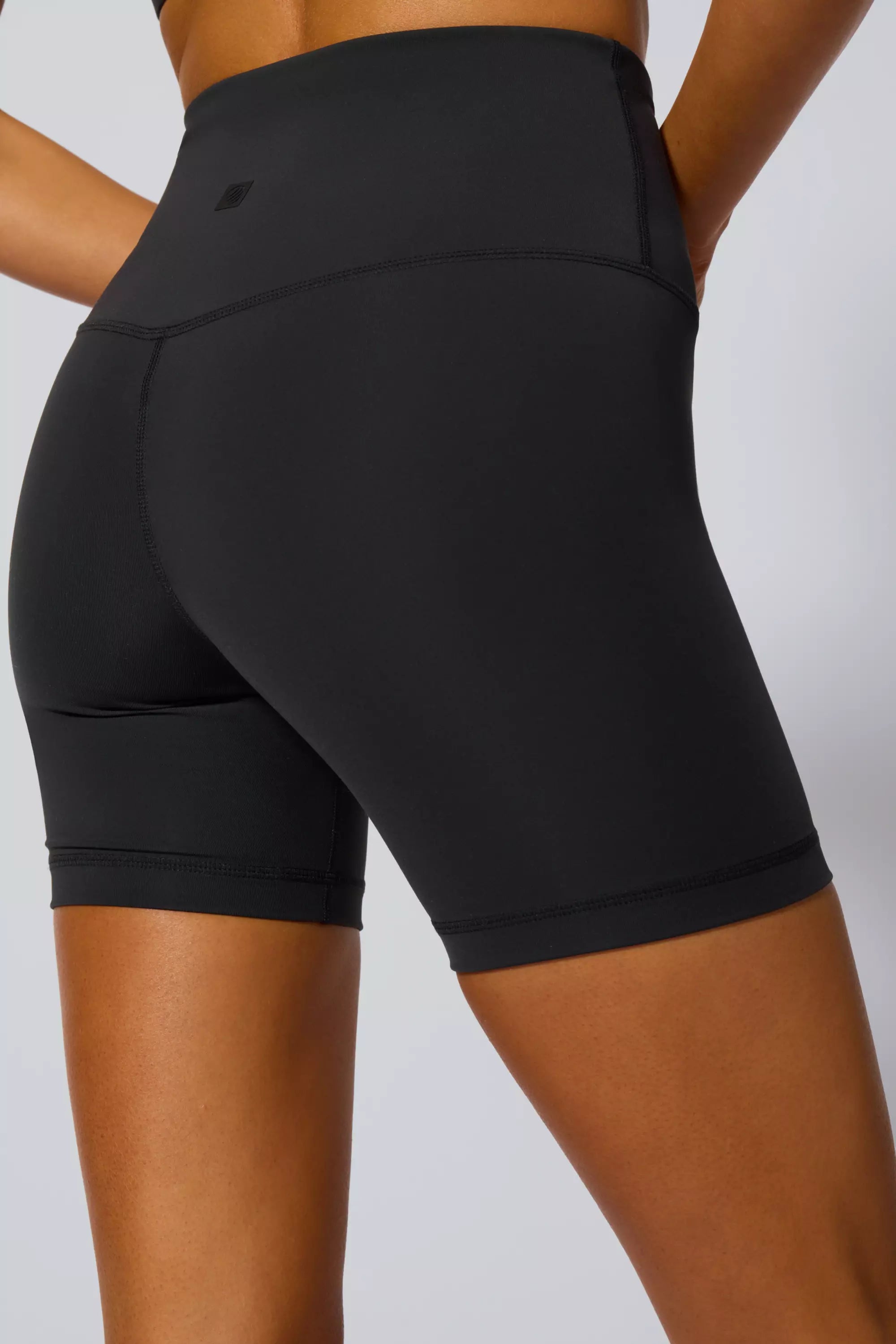 Sculpt Short - Jet Black