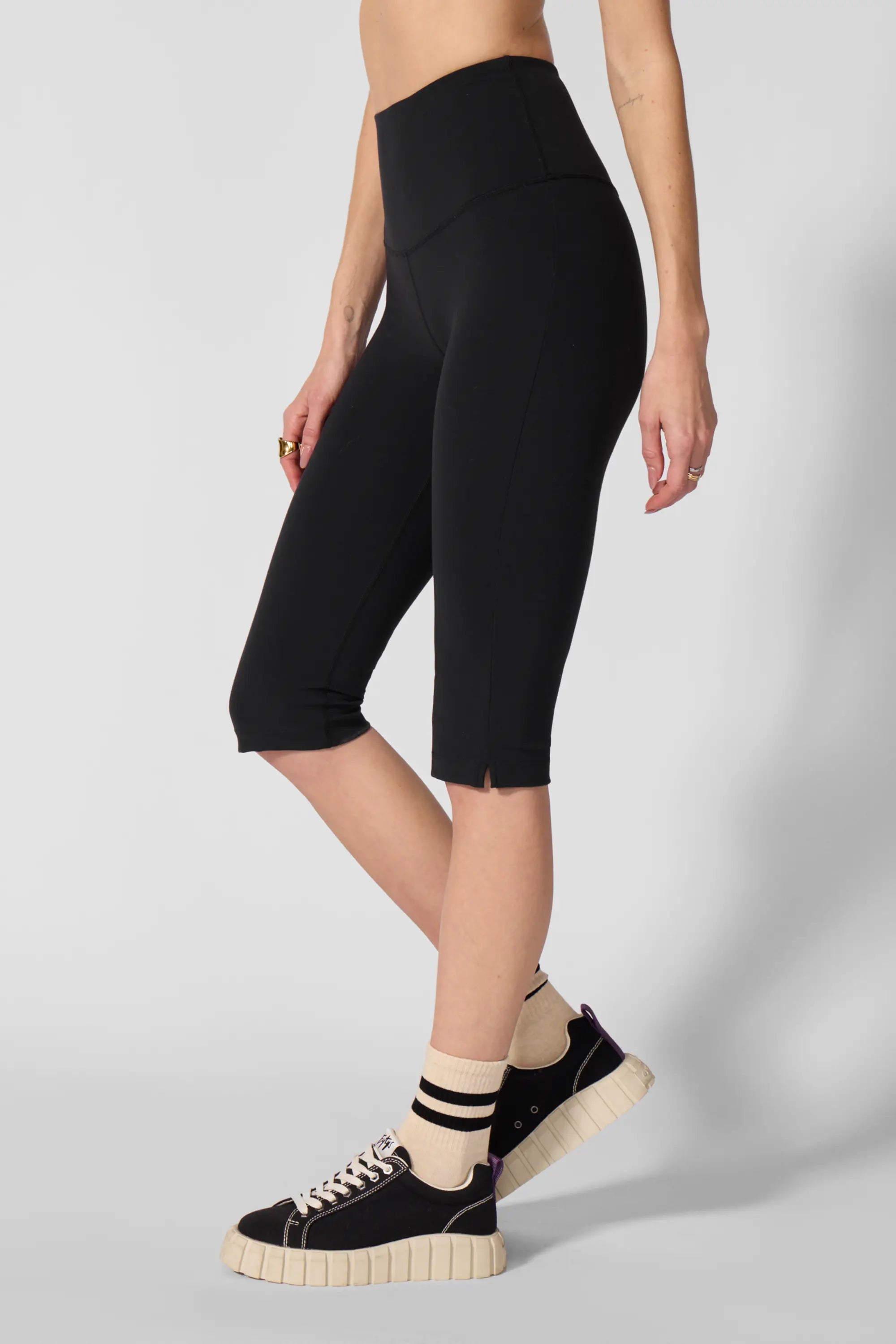 Sculpt Capri - Black