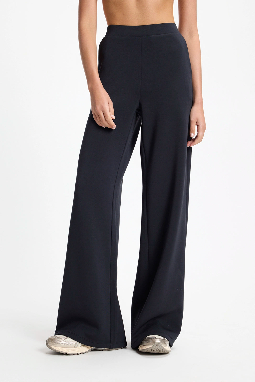 Dreamweave™ Wide Leg Pant - Black