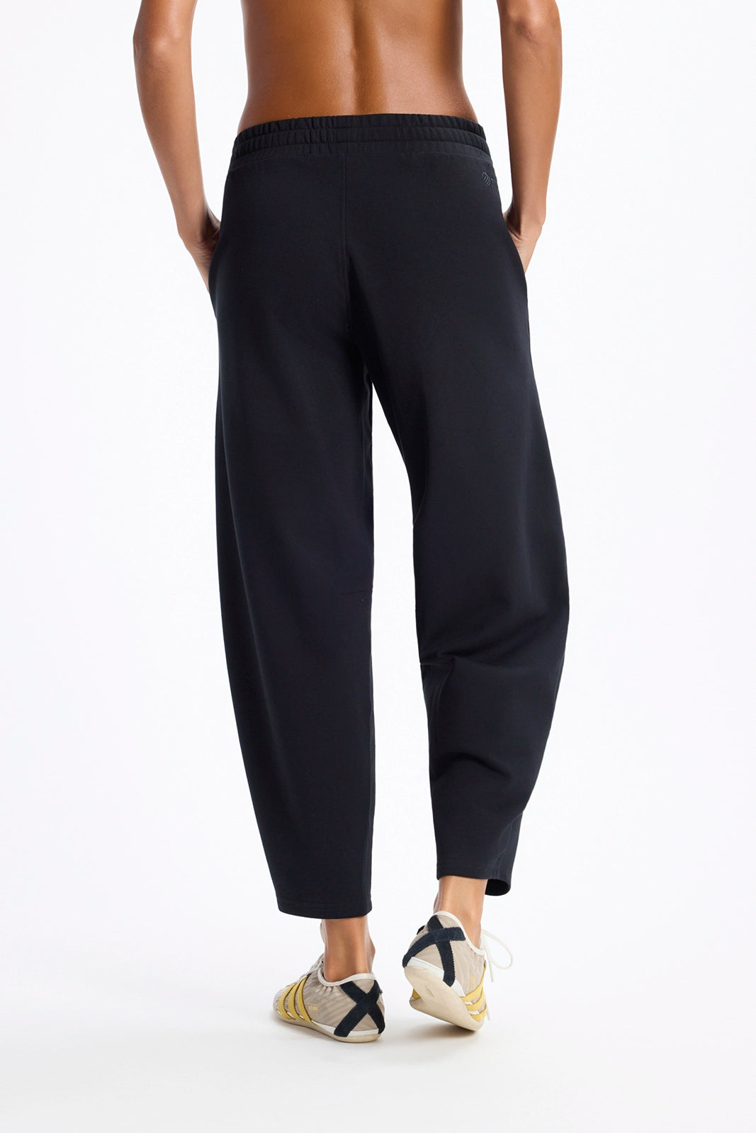 Ultrasoft Fleece Barrel Leg Pant - Black
