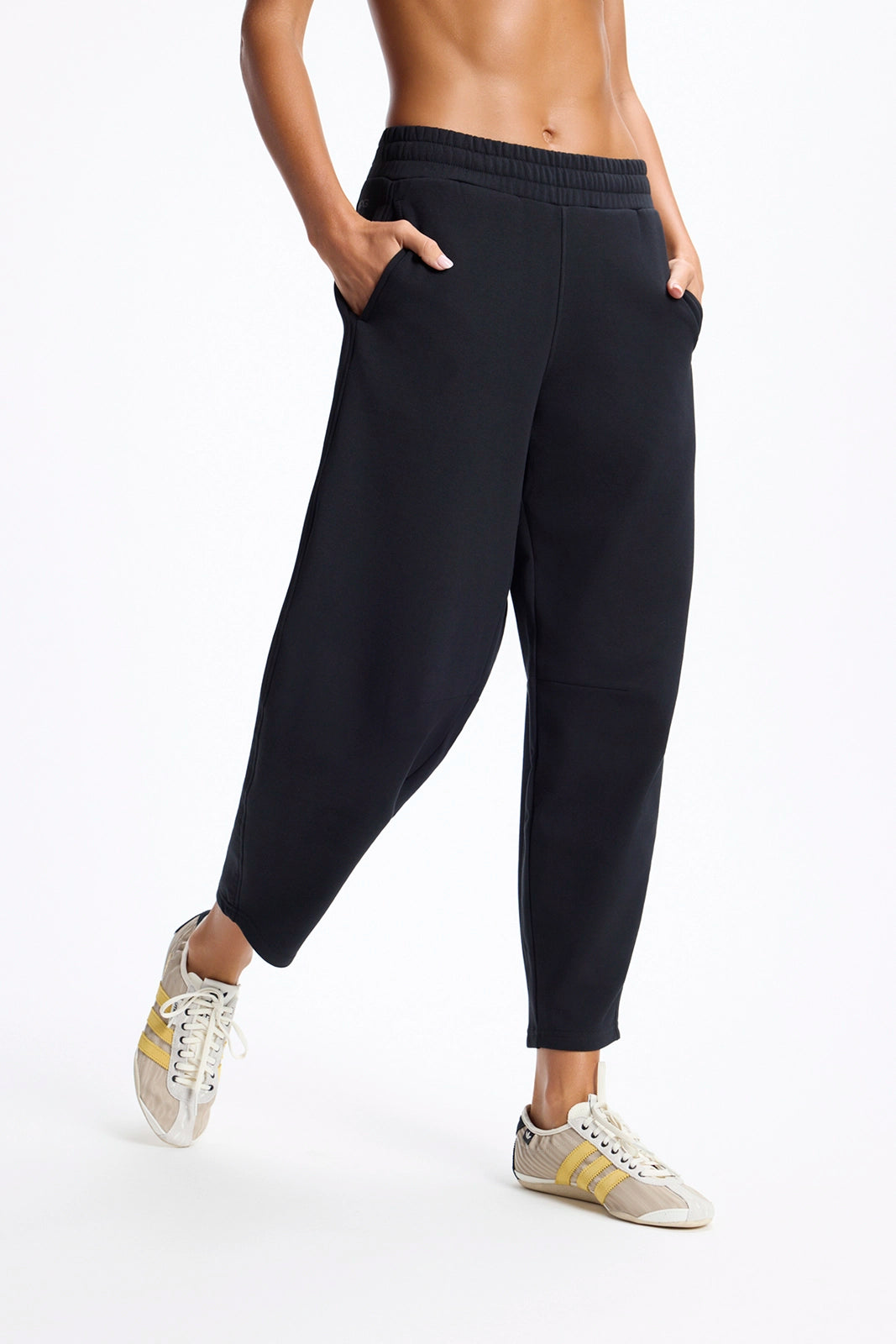Ultrasoft Fleece Barrel Leg Pant - Black
