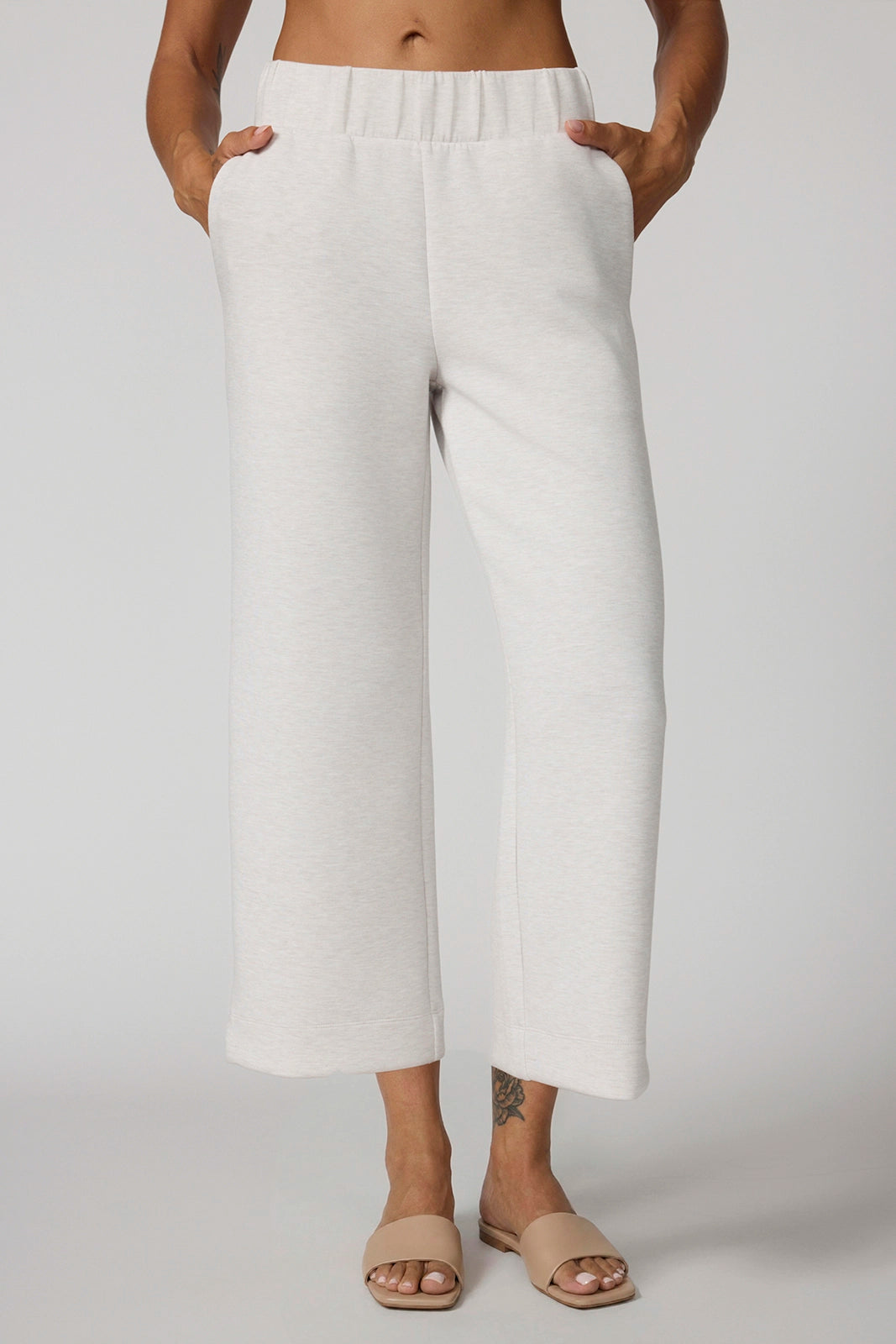 Dreamweave™ Cropped Pant 25" - Htr Moonbeam