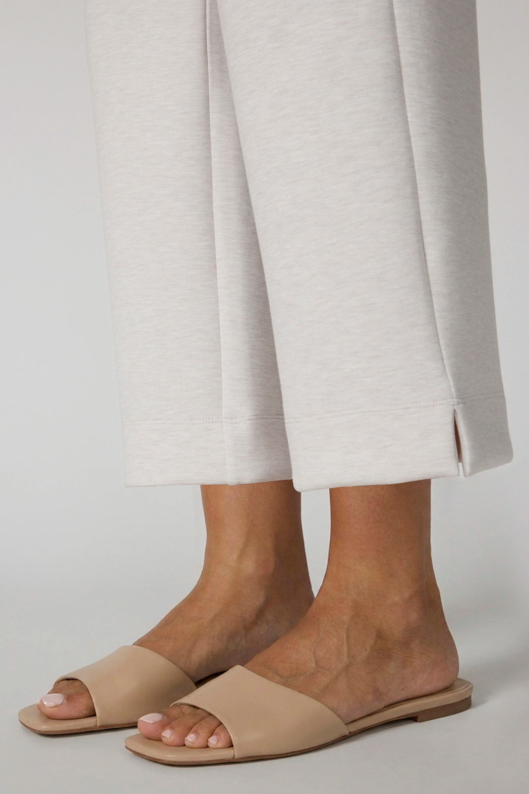 Dreamweave™ Cropped Pant 25" - Htr Moonbeam
