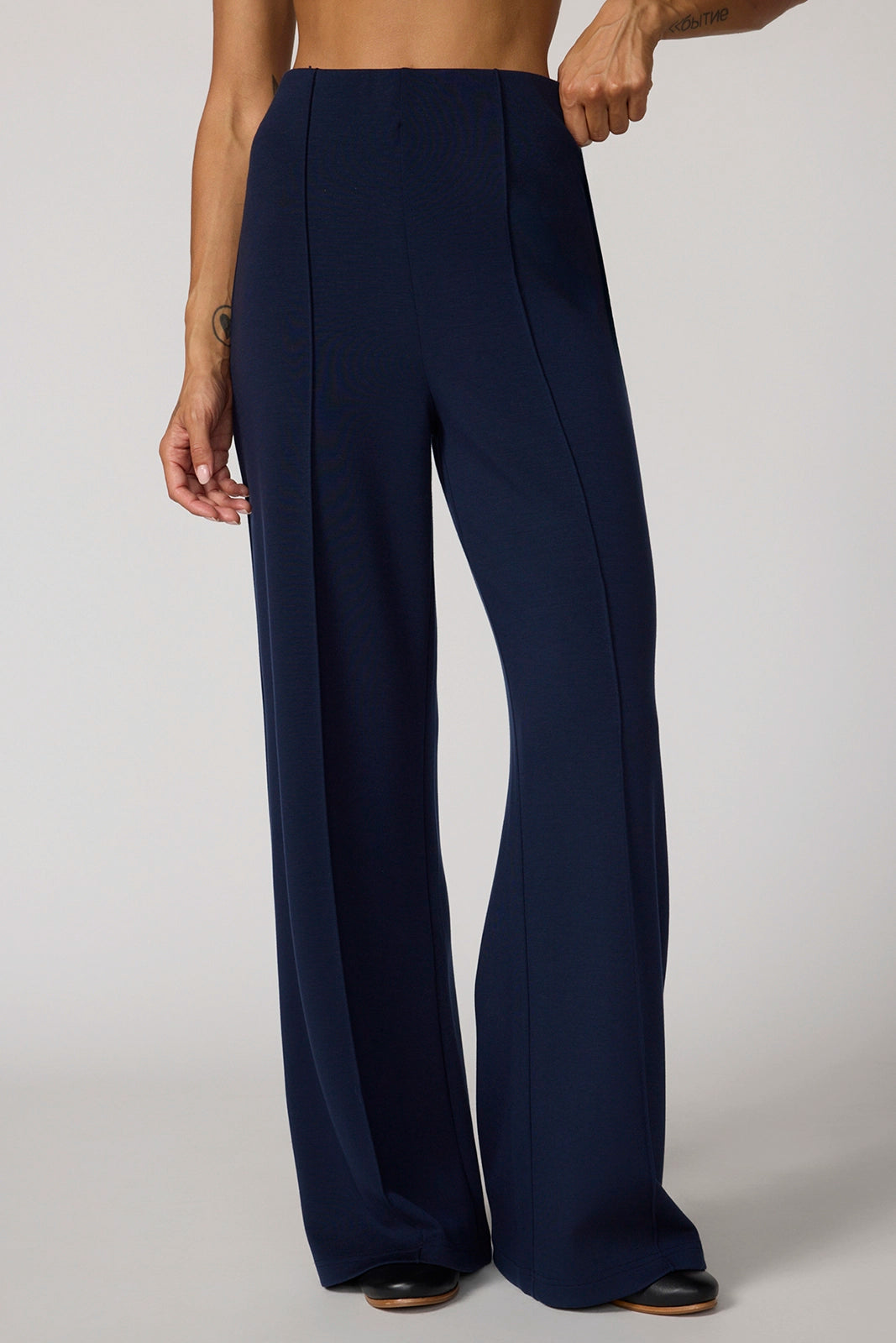 Performance Wide Leg Pant - Navy Blazer