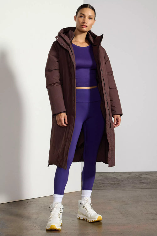 2022 Rode Puffer Jas Voor Vrouwen Met Bont Kap En Geïsoleerde Voering Materiaal 2022 Rode Puffer Jas Voor Vrouwen Met Bont Kap En Geïsoleerde Voering Materiaal