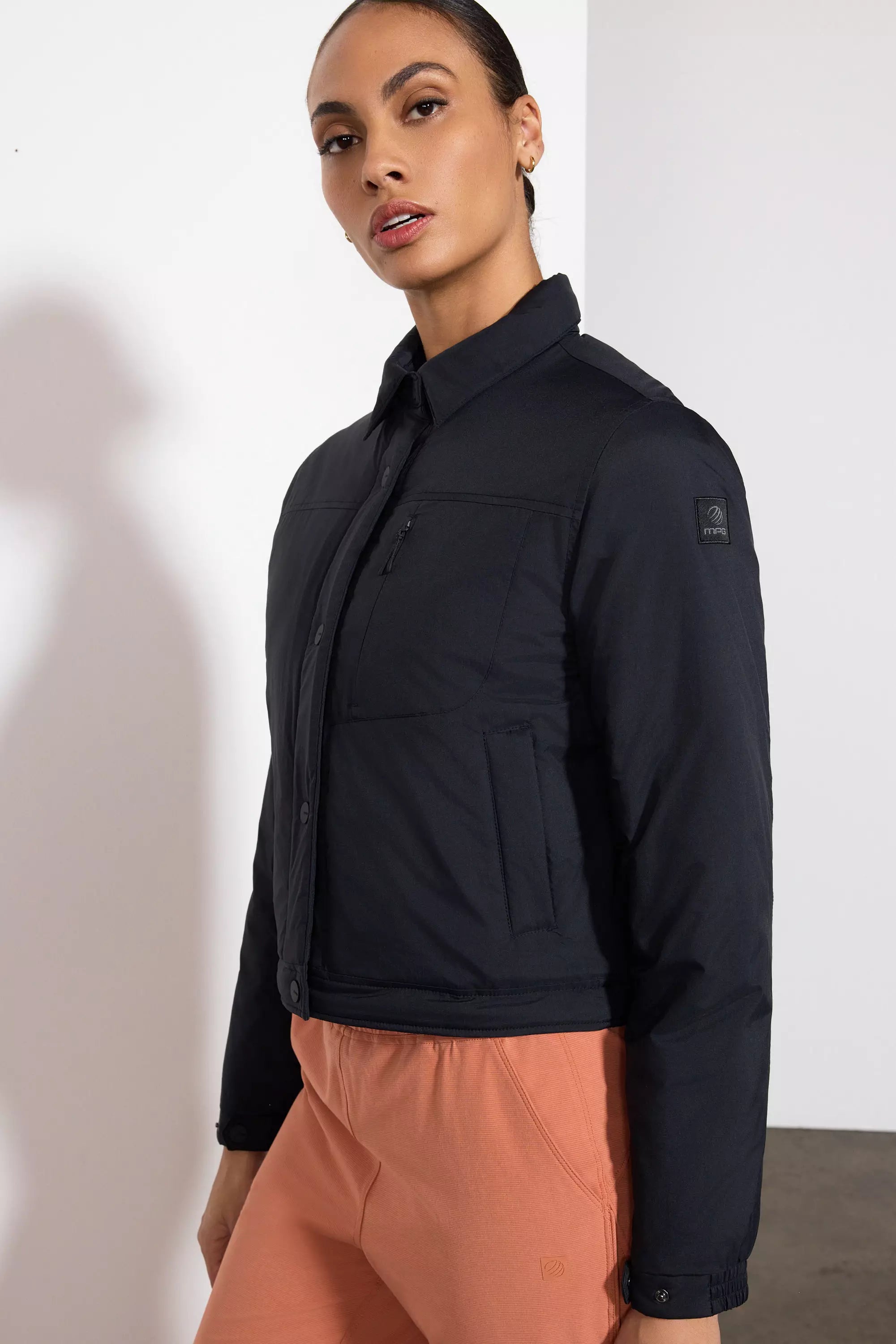 Captivate Shirt Jacket - Negro