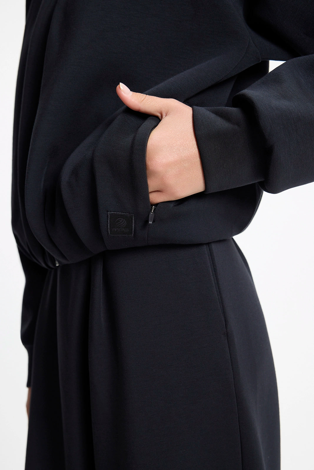 Dreamweave™ Pleated Jacket - Black