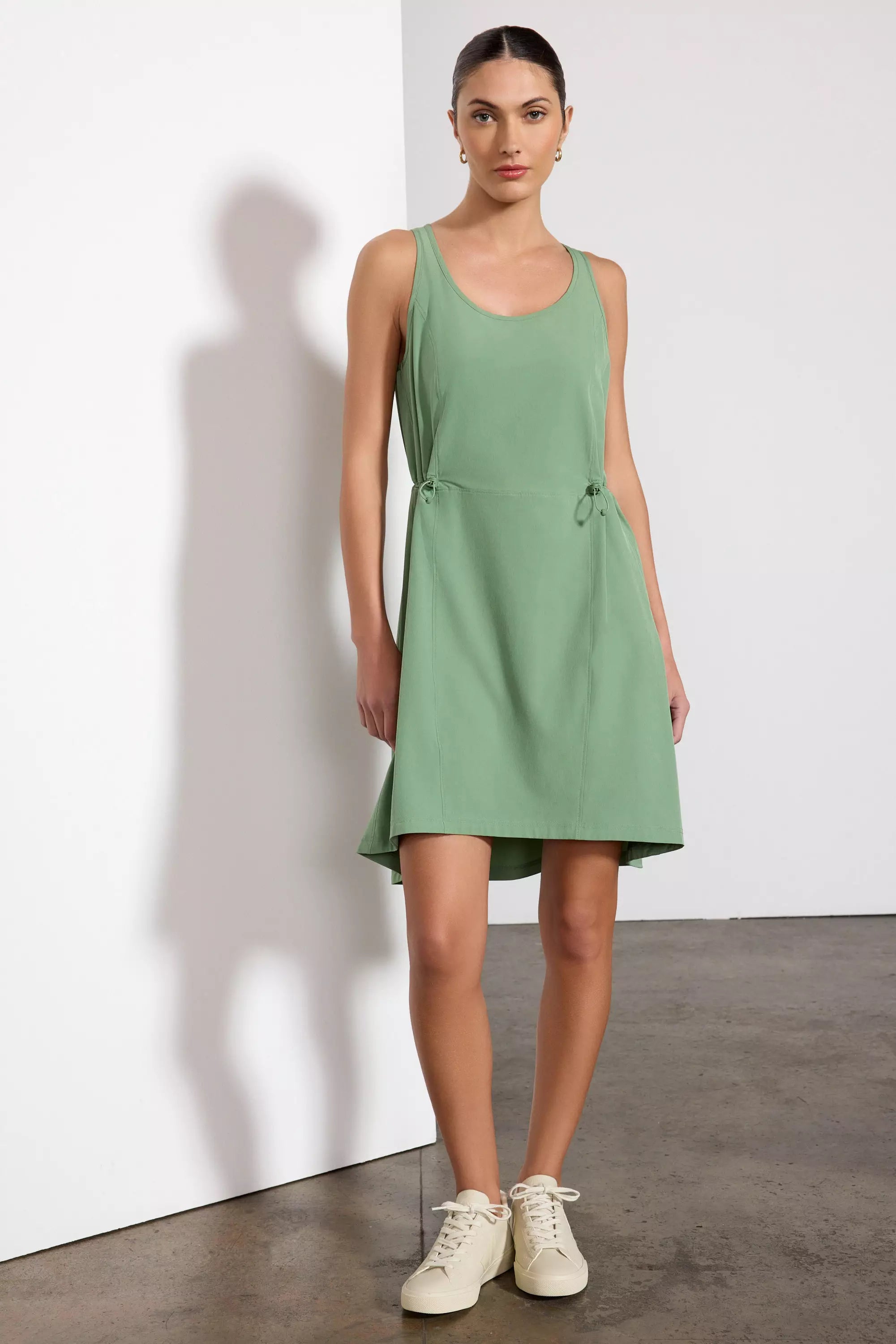 Vestido de inspiración - Hedge Green