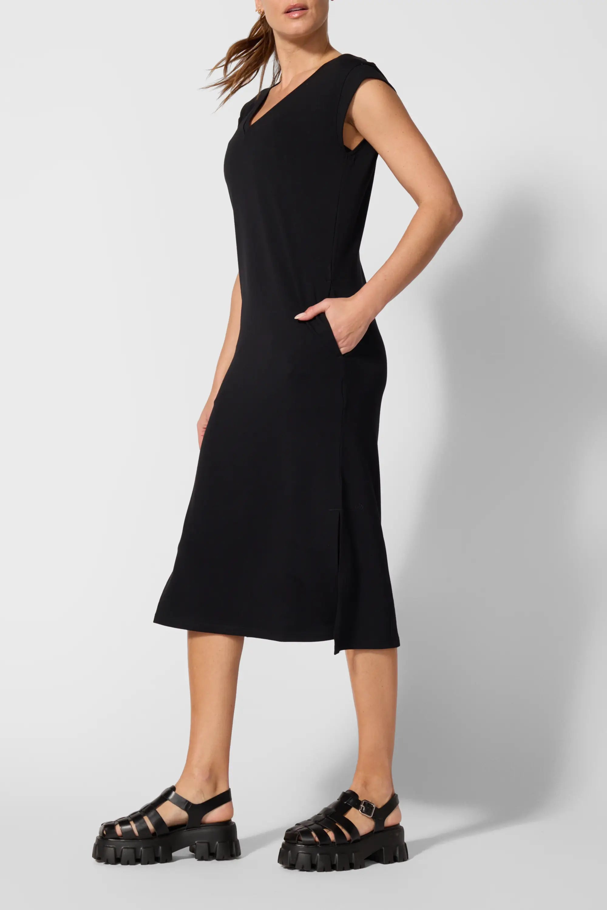 Robe maxi sans manches à la toison confortable - noir