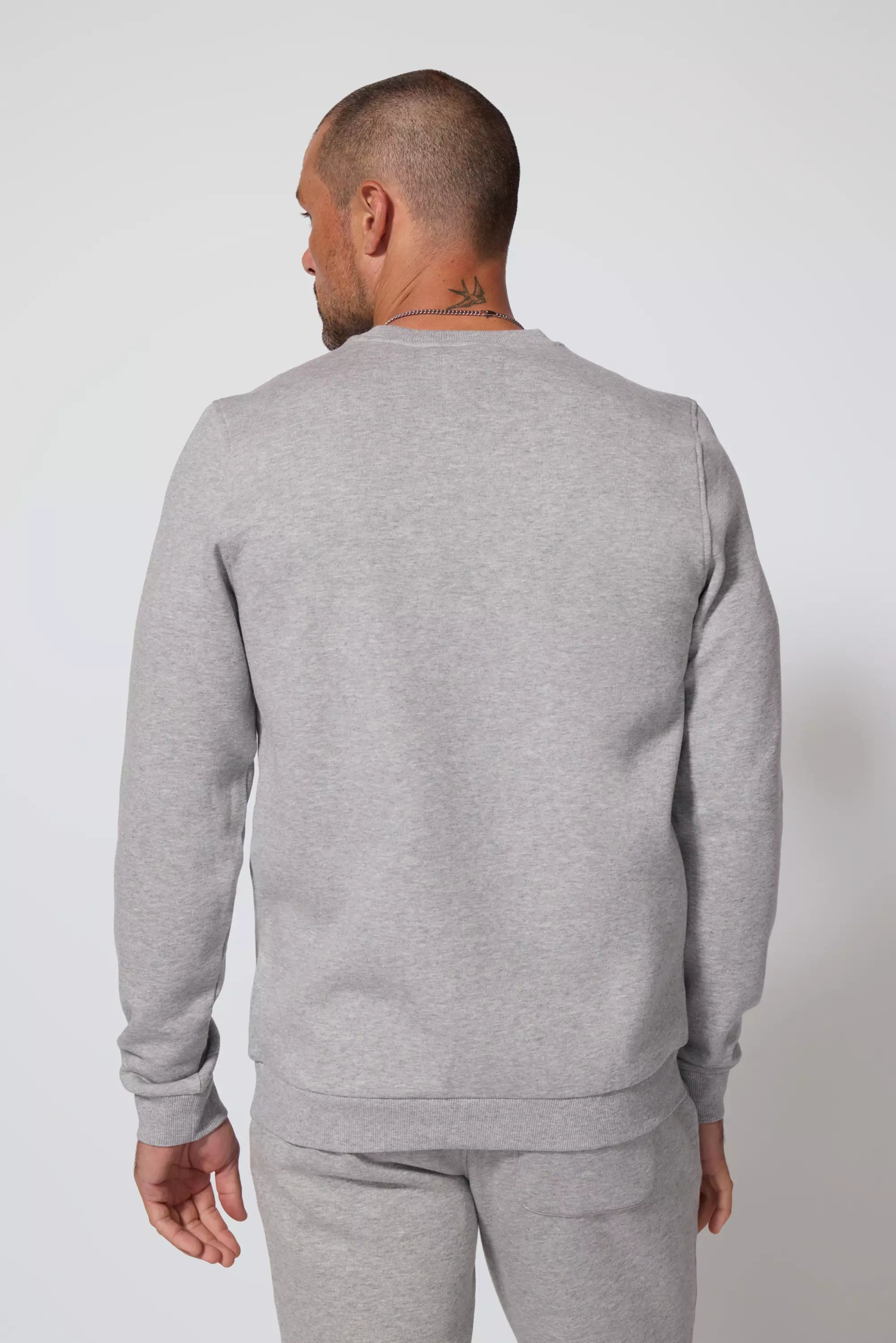 Comfort Men's Fleece Sweatshirt - Htr Concrete