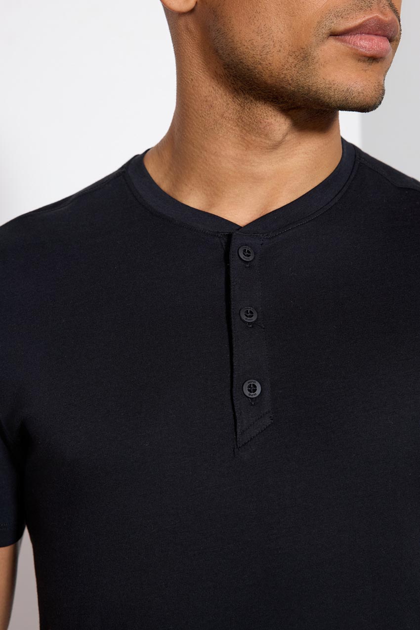 Pima Cotton Henley avec ourlet incurvé - noir