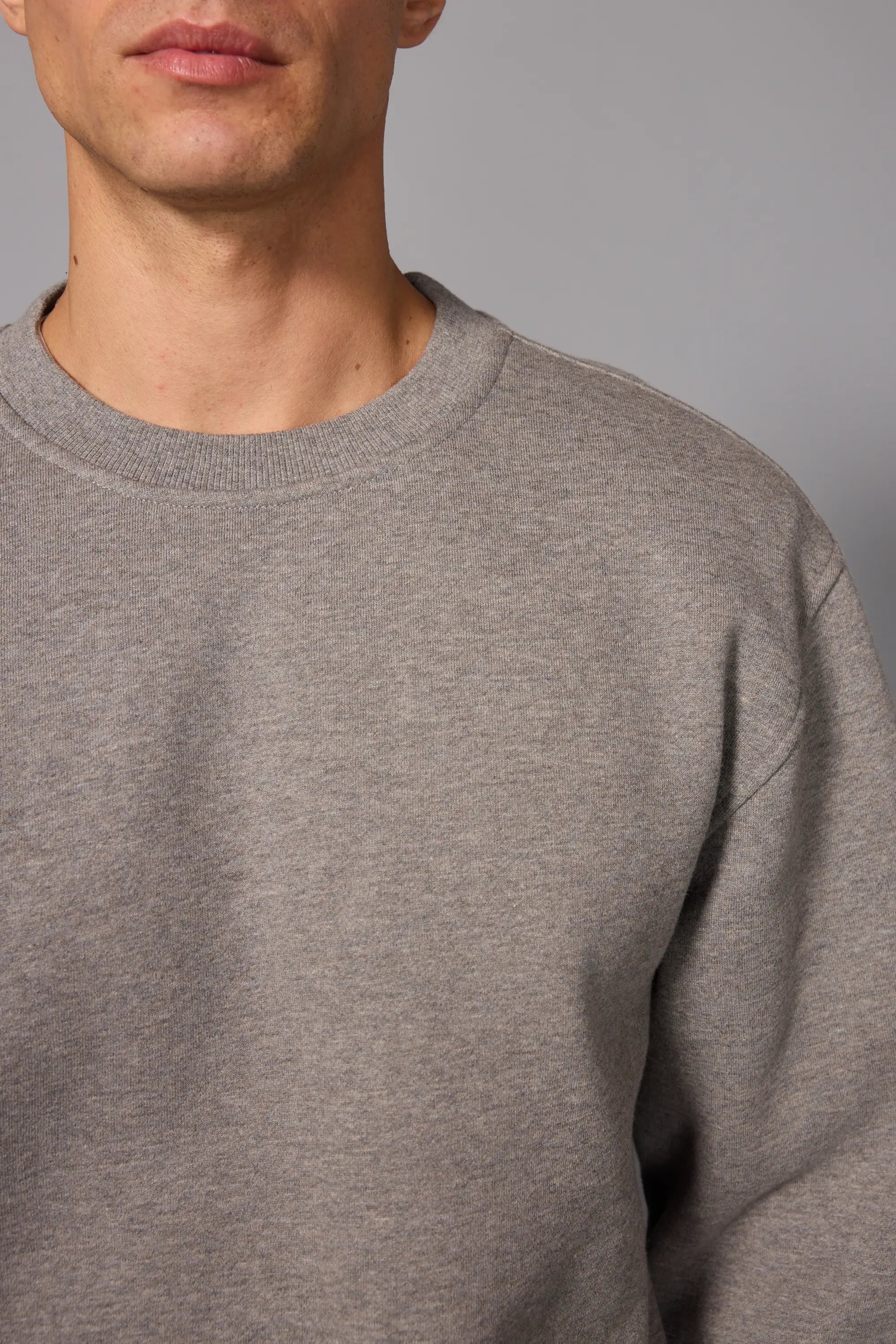 Men's Luxefleece Relaxed Sweatshirt - Htr Steel Grey