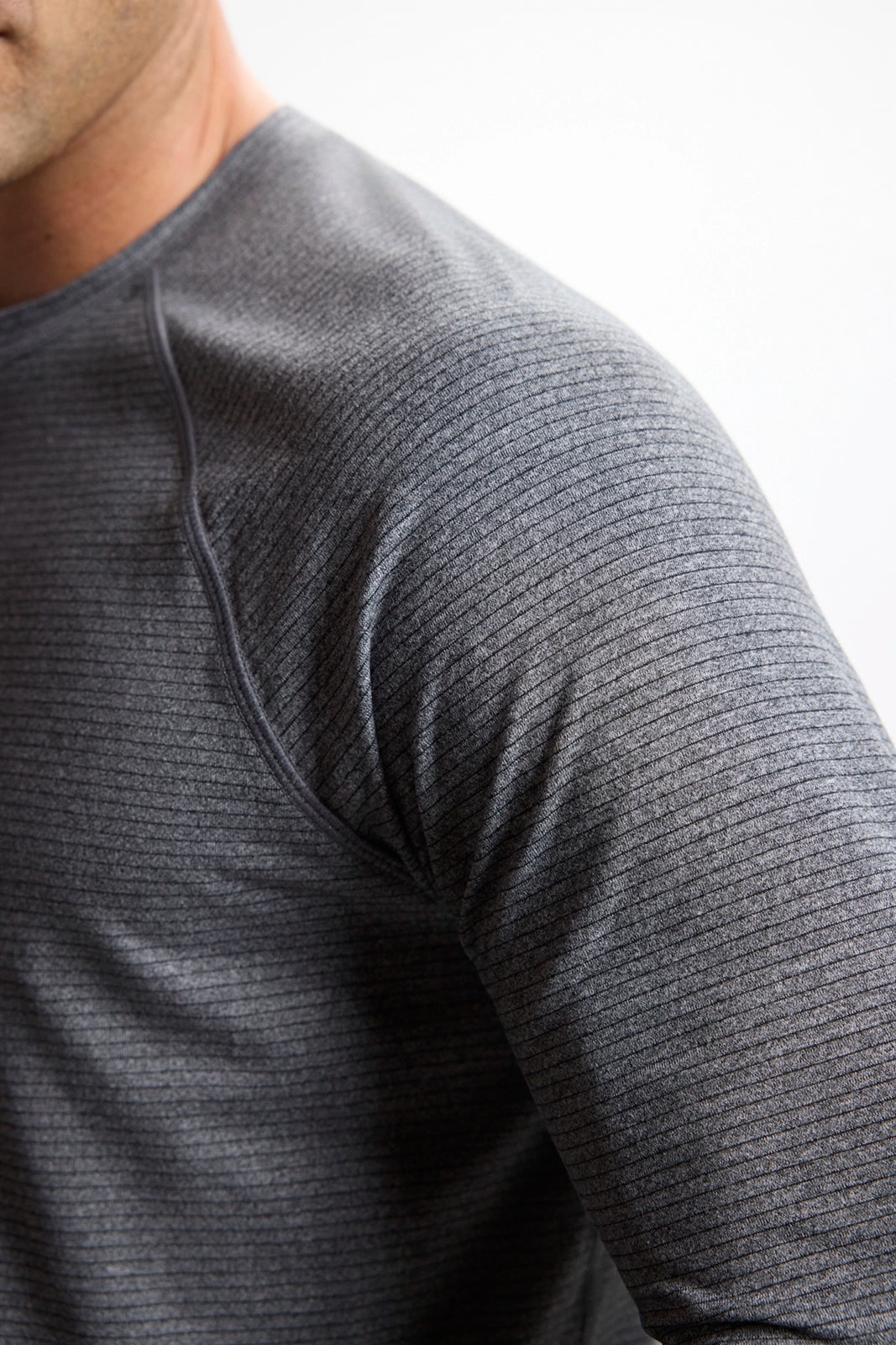 Rise and Conquer Long Sleeve Tee - Micro Chip/Black