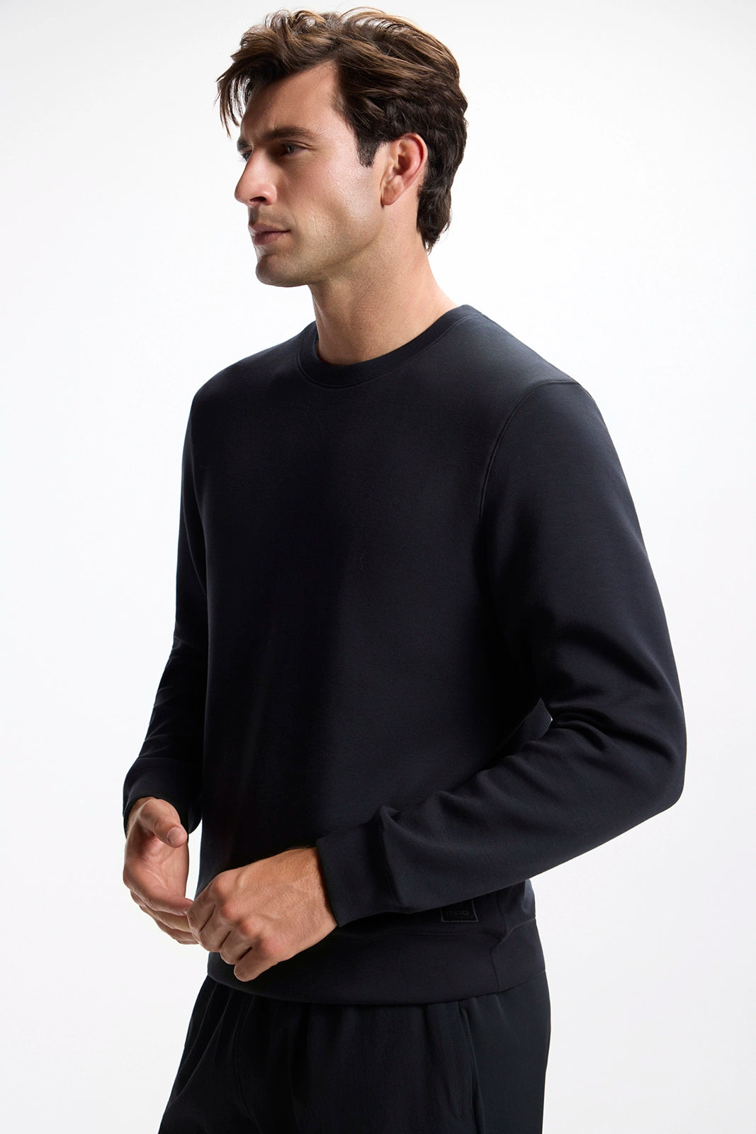 Dreamweave™ Crew Neck Pullover - Black