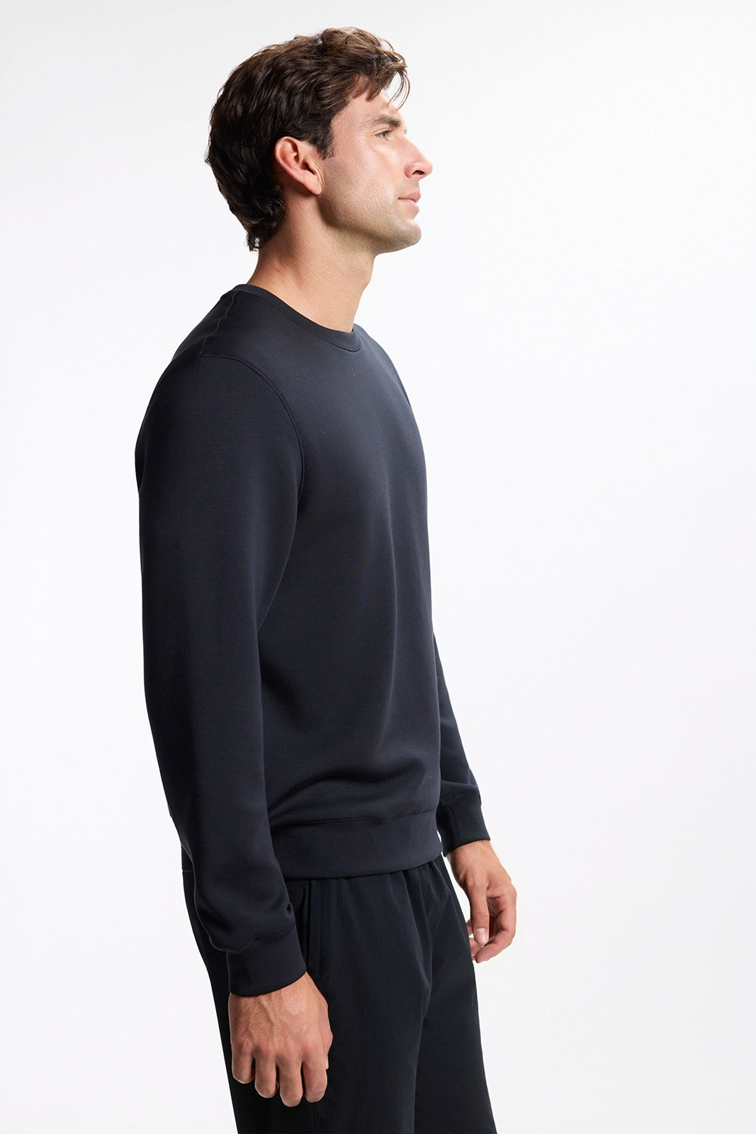 Dreamweave™ Crew Neck Pullover - Black