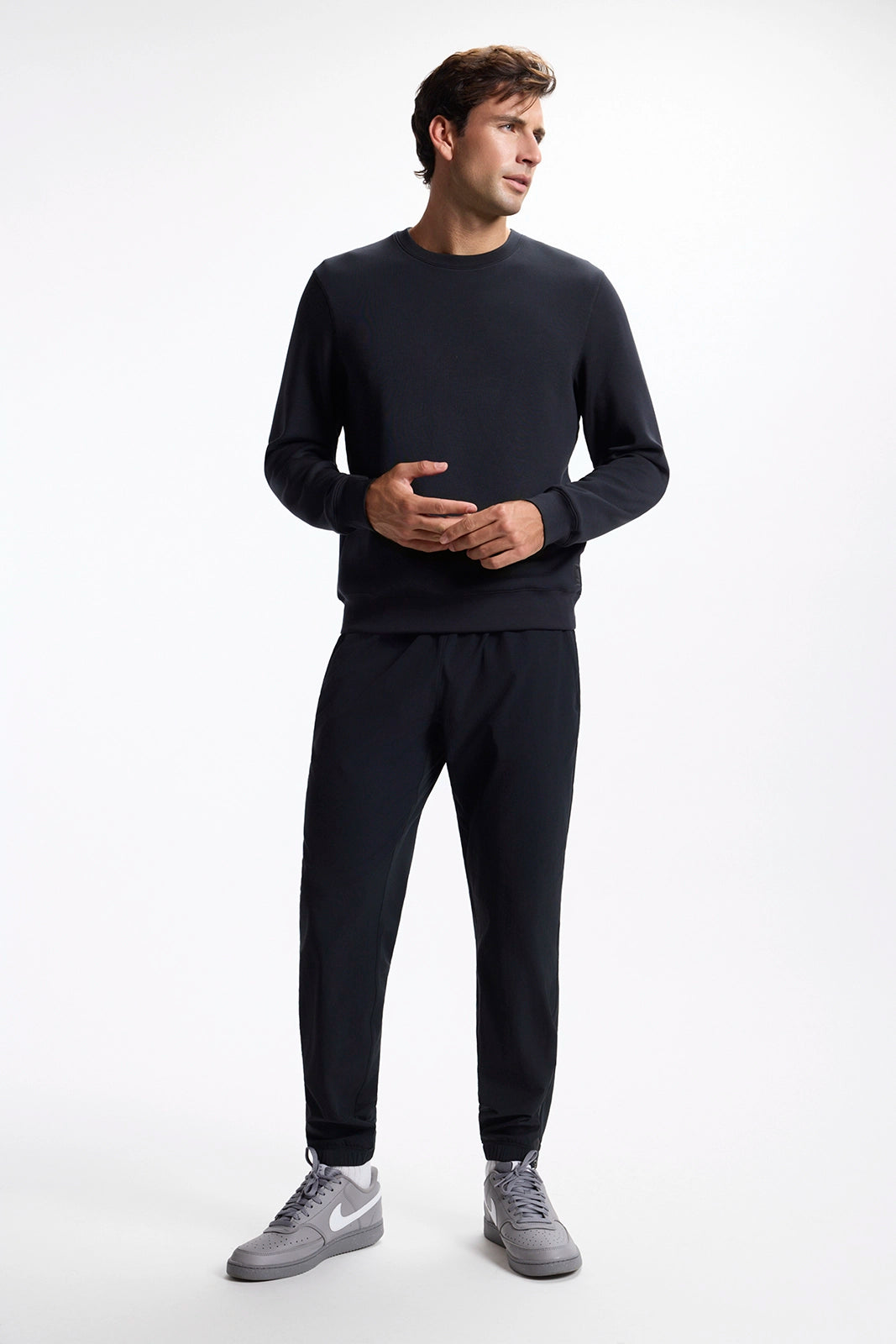 Dreamweave™ Crew Neck Pullover - Black