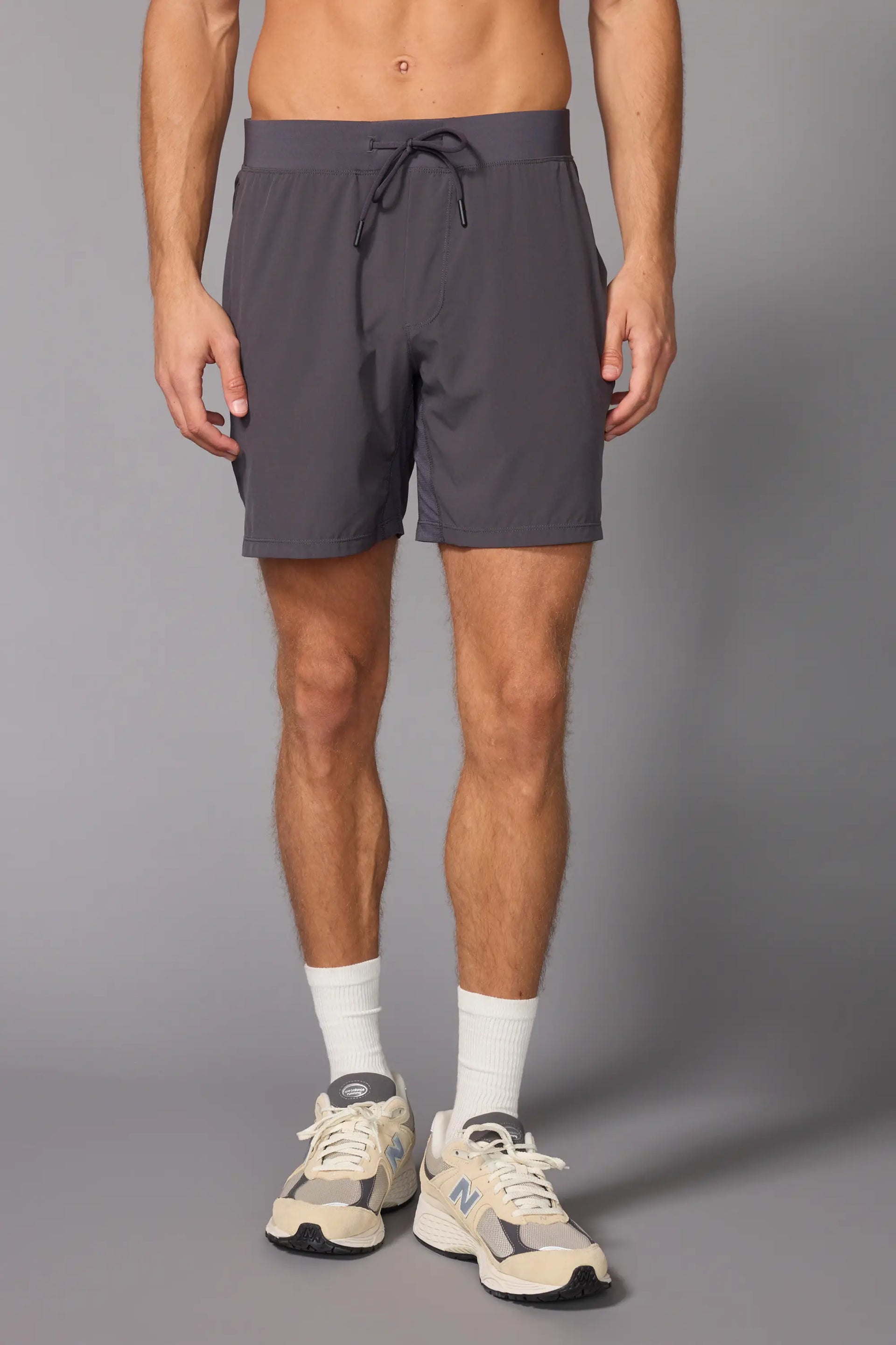 Stride Short Asphalt