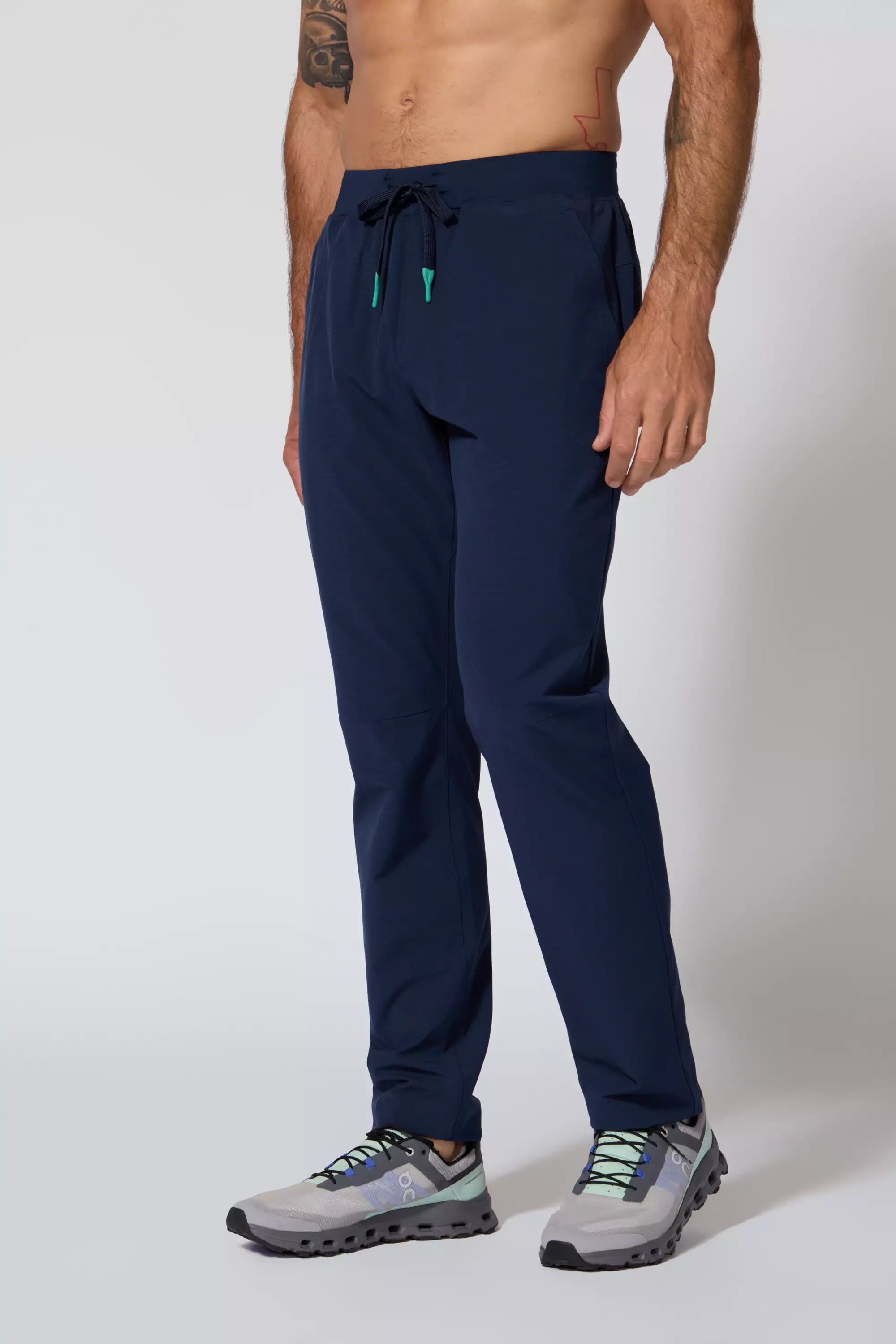 Rove Slim Pant - Navy Deep / Water Garden