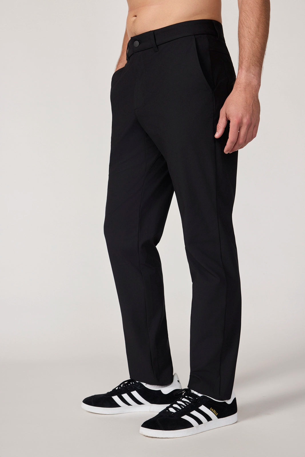 The Nomad 5 Pocket Pant - Black