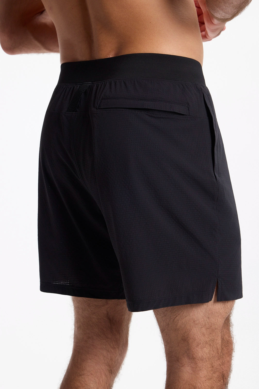 The Aerate Short - Black