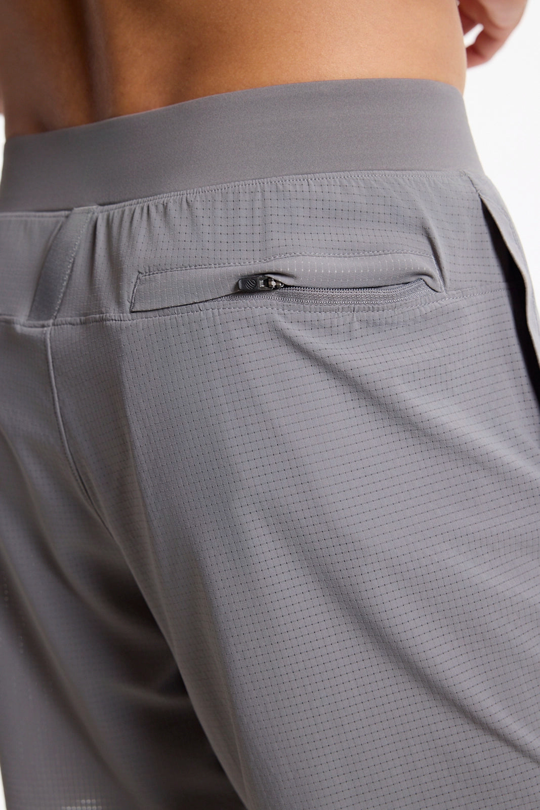 The Aerate Short - Micro Chip