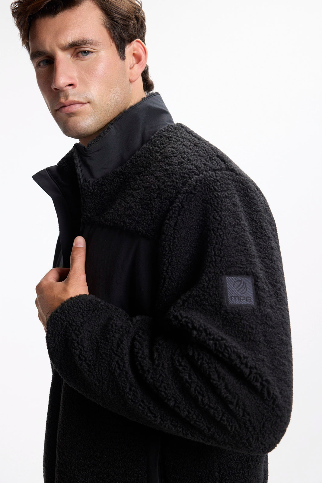 Brave The Wild Jacket - Black