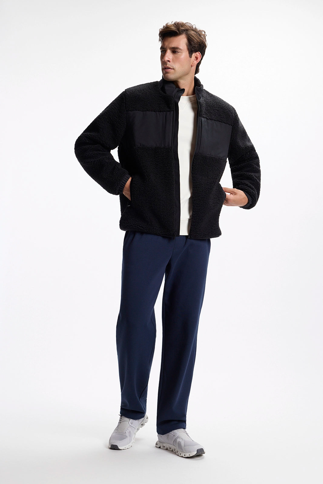 Brave The Wild Jacket - Black