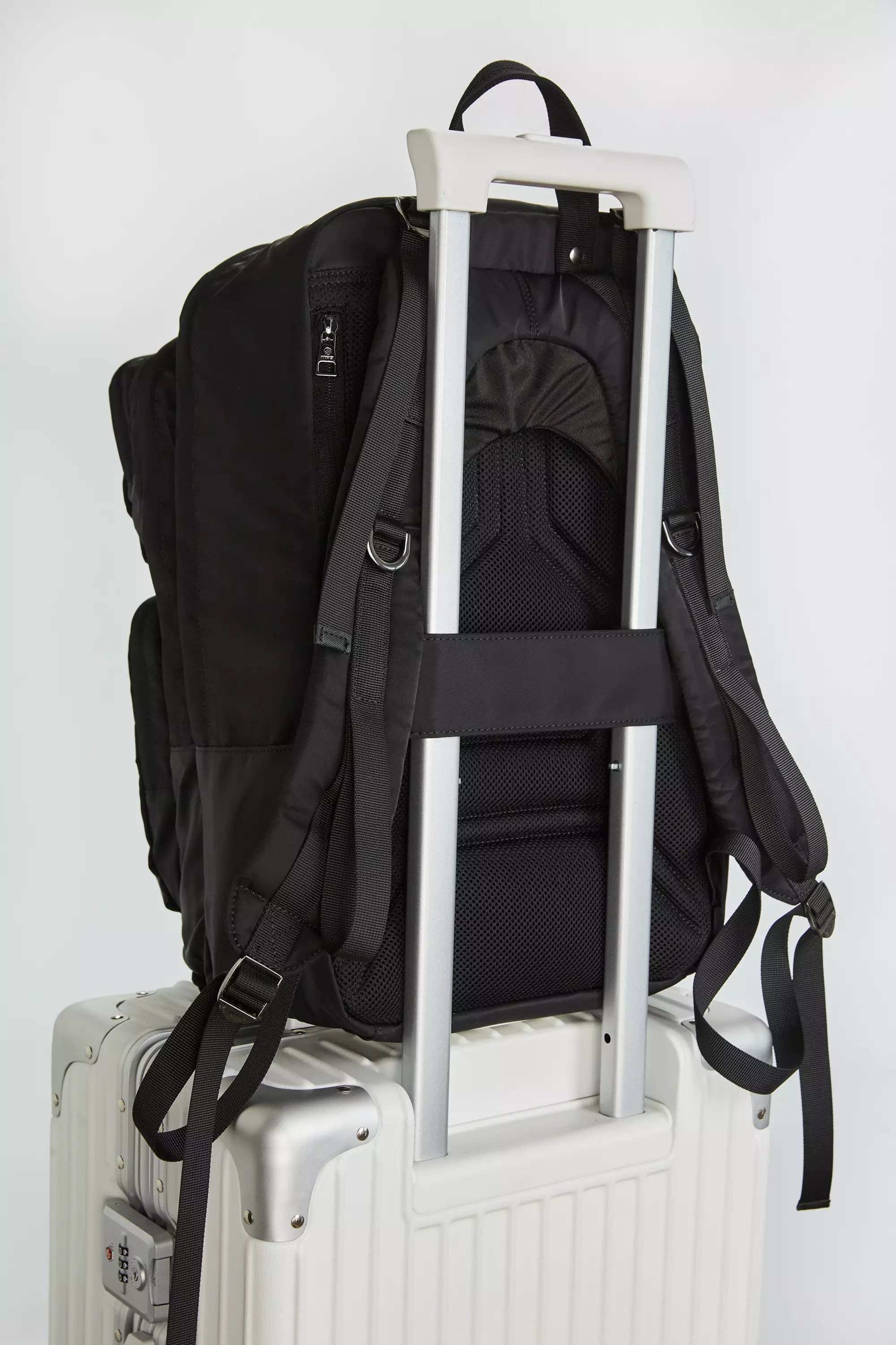 Flight Backpack - Black