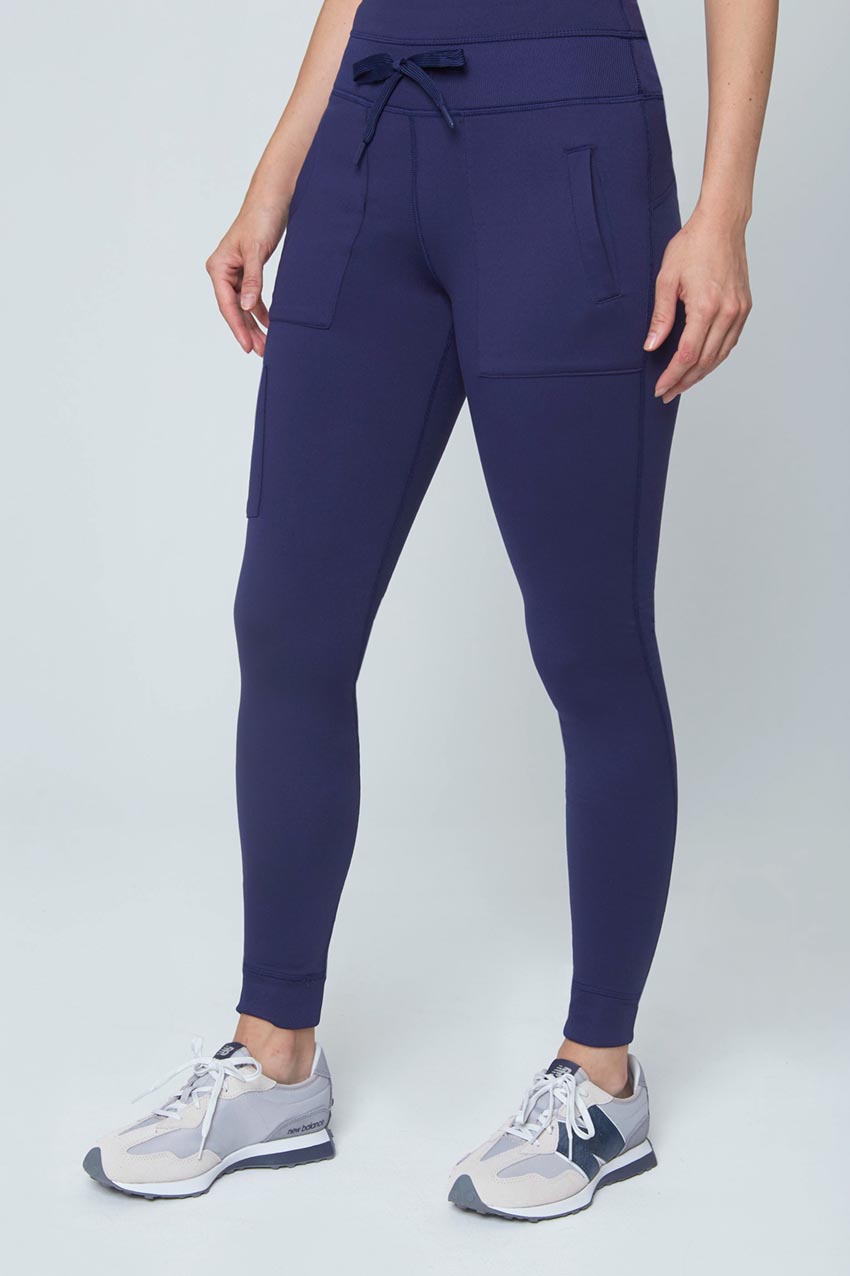A quantity of lady's navy Mondetta leggings - mixed sizes * This