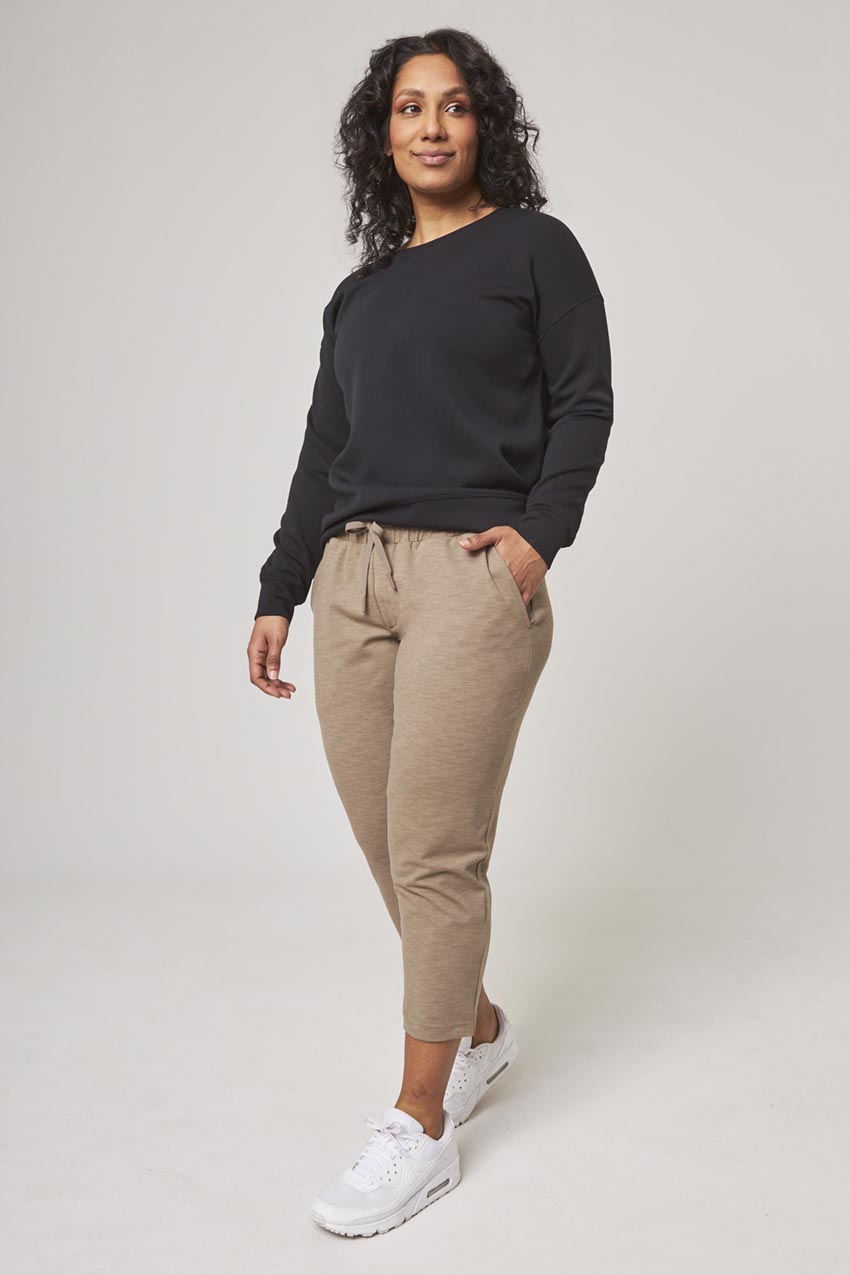 Women's plus cheap size capri joggers