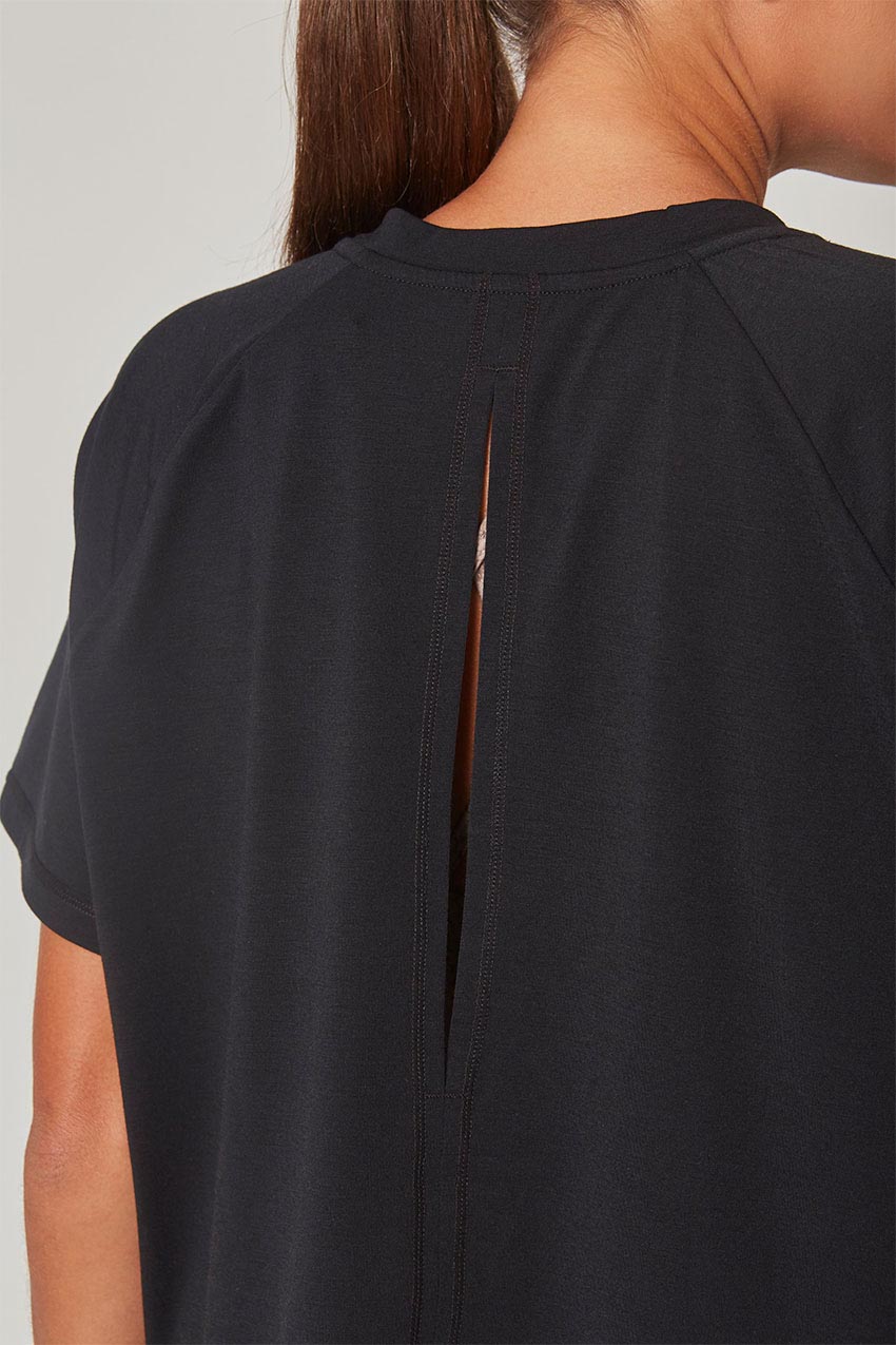 Dynamic Recycled Polyester Key-Hole Back Stink-Free Short Sleeve Shirt