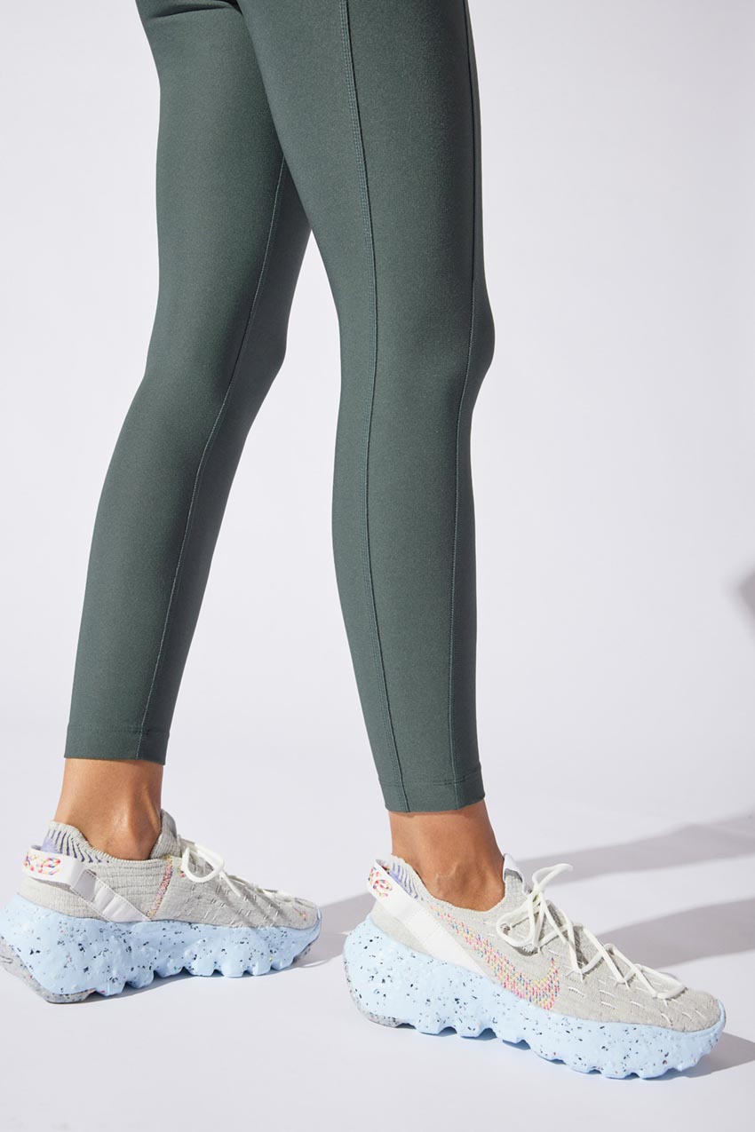Explore Recycled High-Waisted Side Pocket 25" Legging