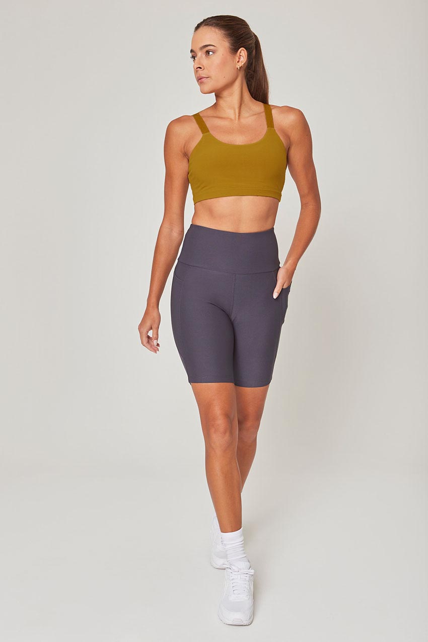 Explore Recycled High-Waisted 8" Bike Short