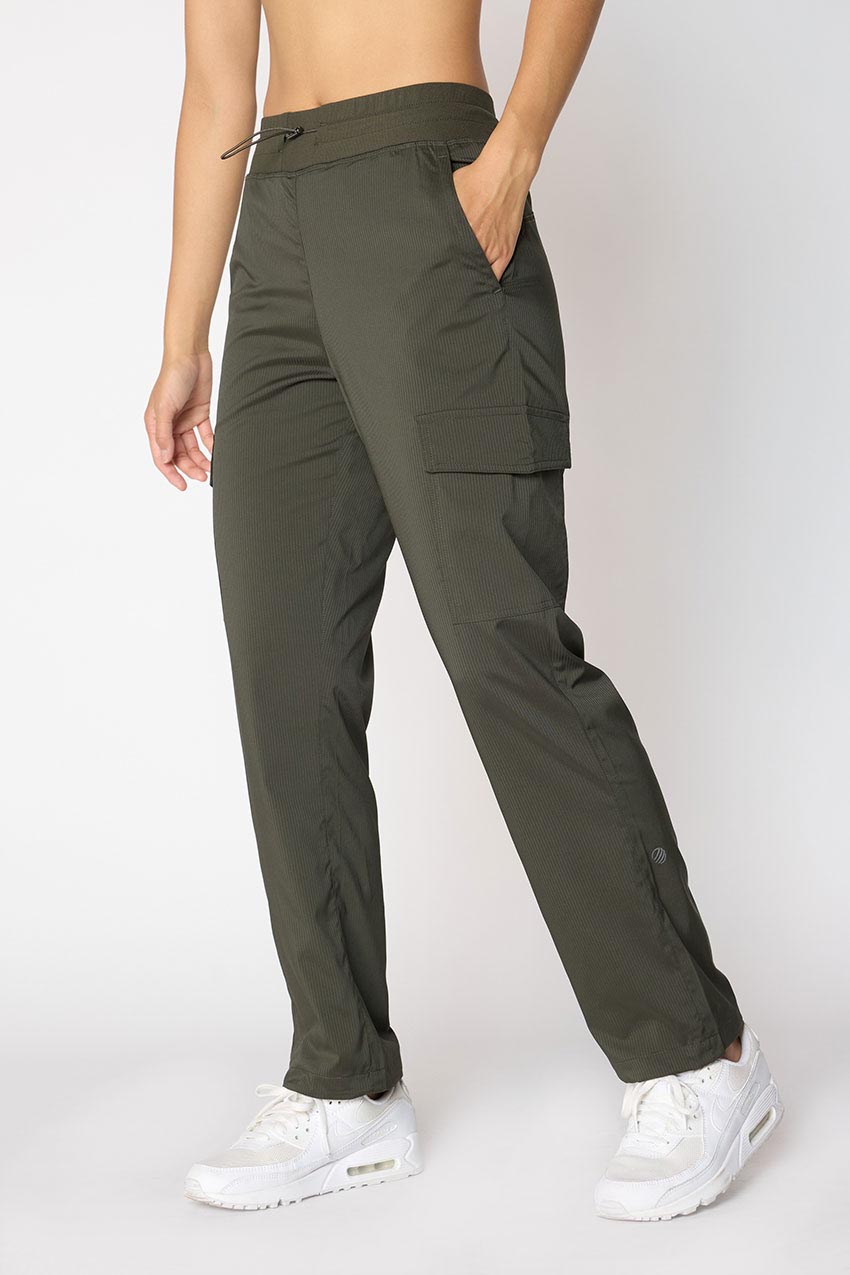 MPG Sport Eclipse High-Waisted 30" Shadow Stripe Pant with Cargo Pocket   in Moss