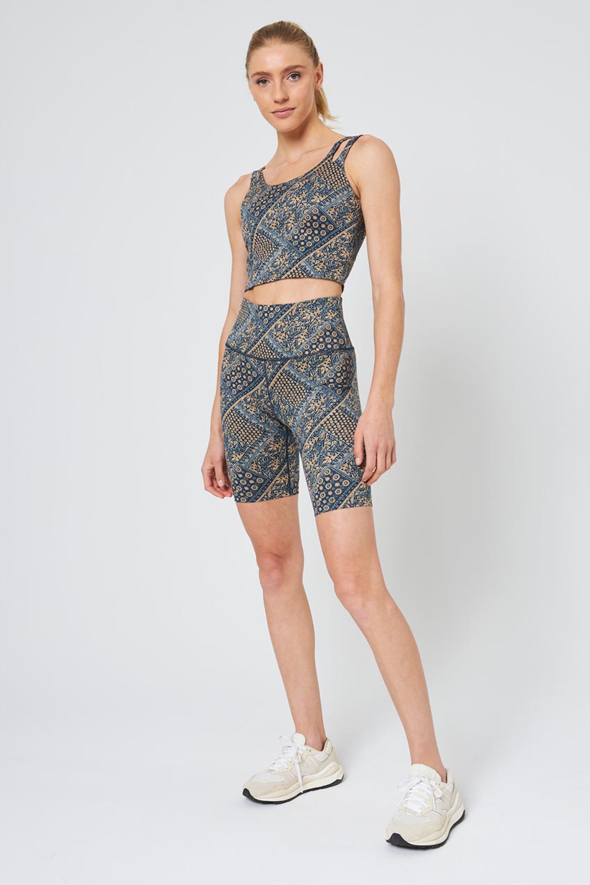 Explore Recycled Polyester High-Waisted Printed Short 8" Peached