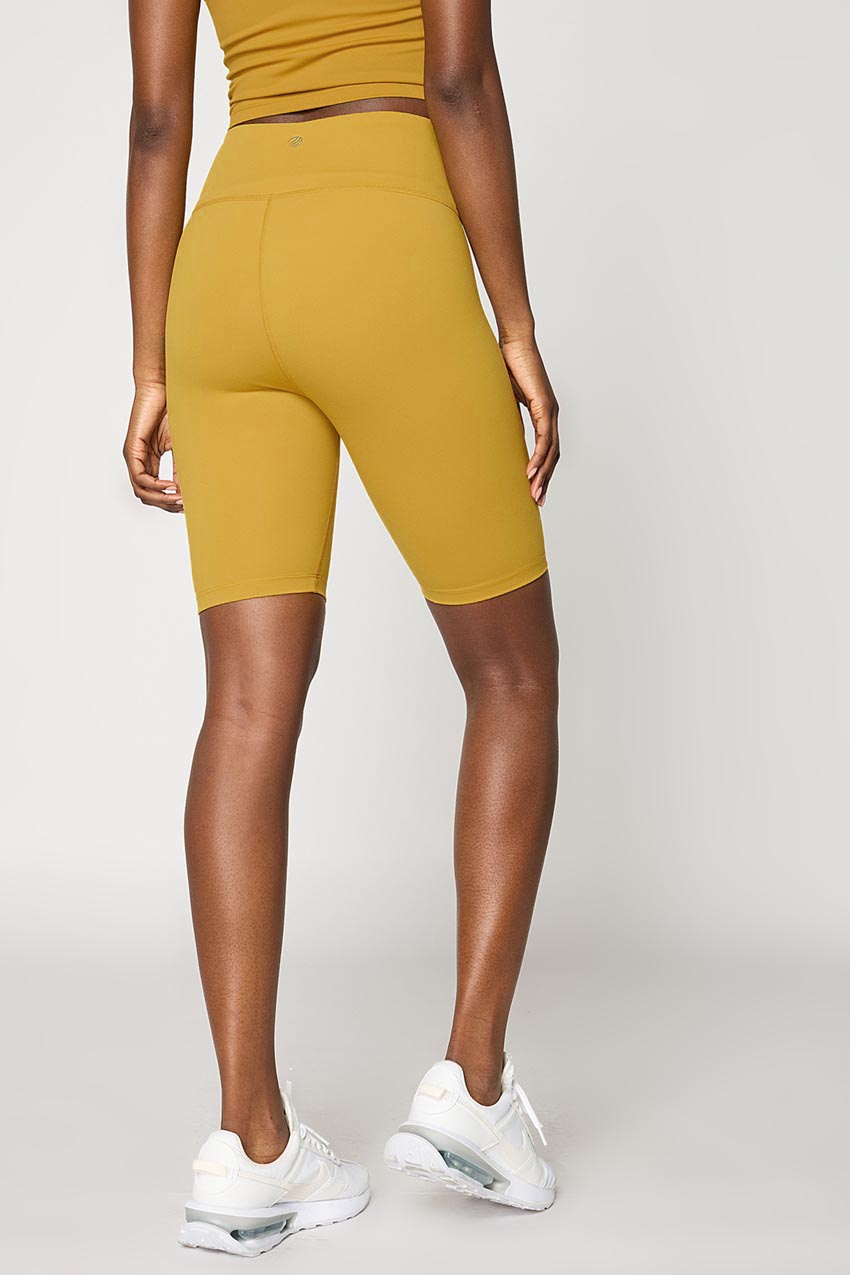 Velocity High-Waisted Bike Short 9"