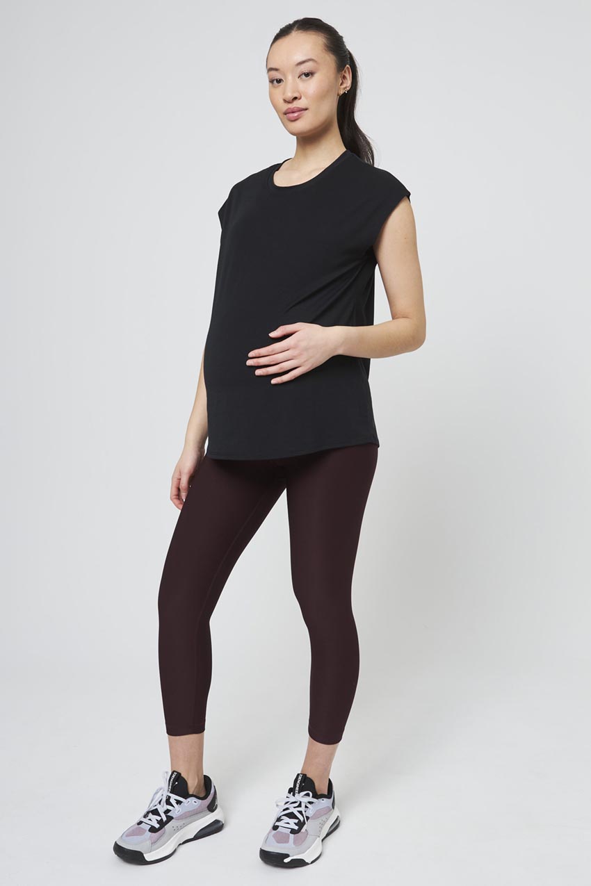 Explore Recycled Polyester High-Waisted Maternity Crop 21"