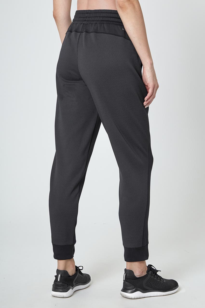 Mondetta Solid Black Active Pants Size M - 84% off