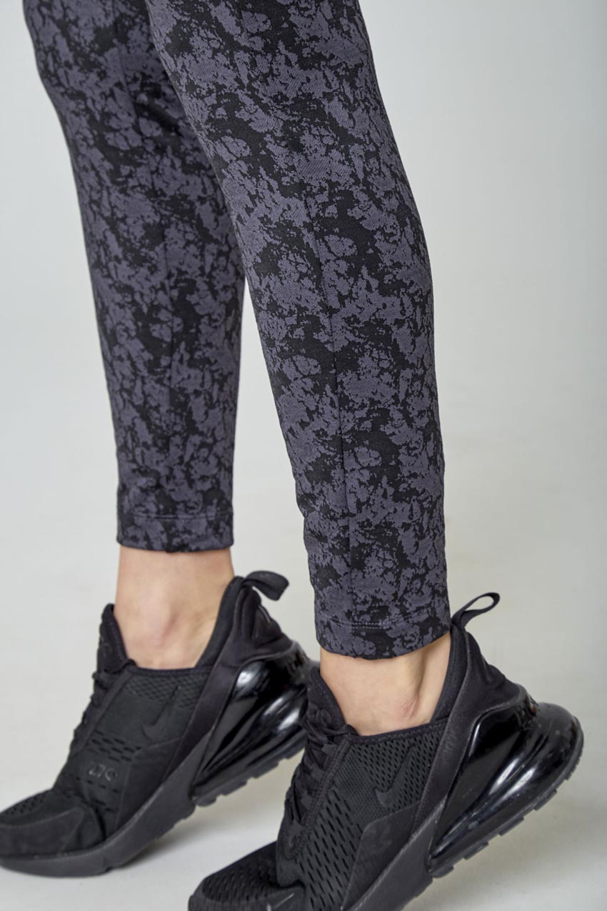 Mondetta Fleece Lined Leggings Gray Size L - $14 (30% Off Retail) - From  vanessa