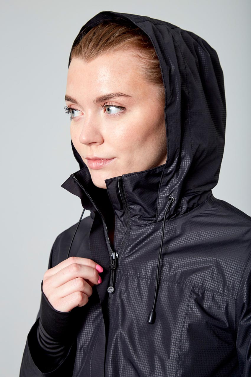 Nike women's black rain sales jacket