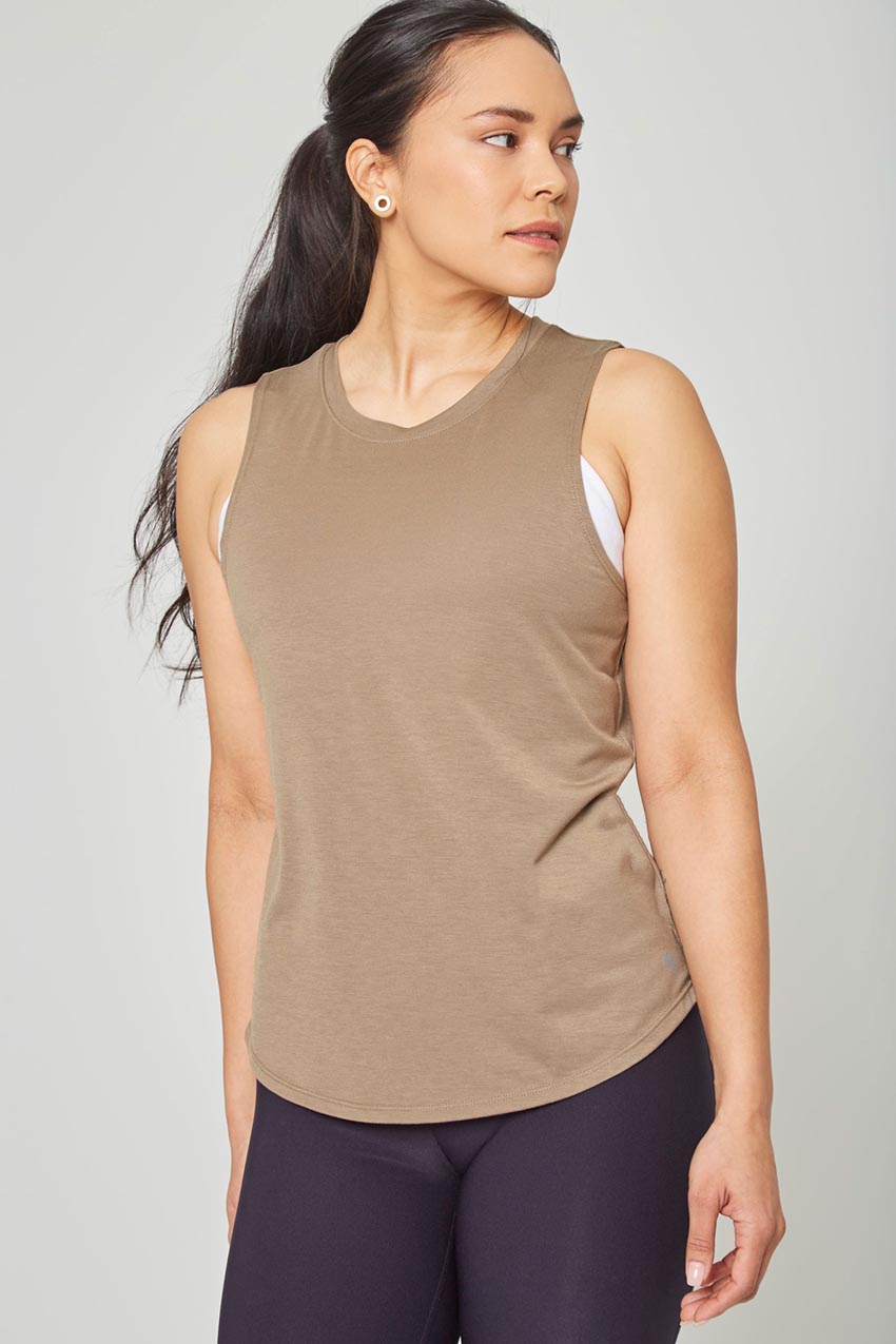 MPG Sport Thriller Dynamic Recycled Anti-Stink Tank Top  in Faded Leaf