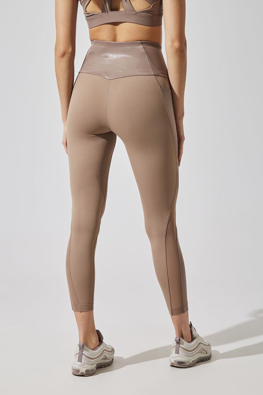 Michelina v-waist legging; Eco-friendly Recycled material