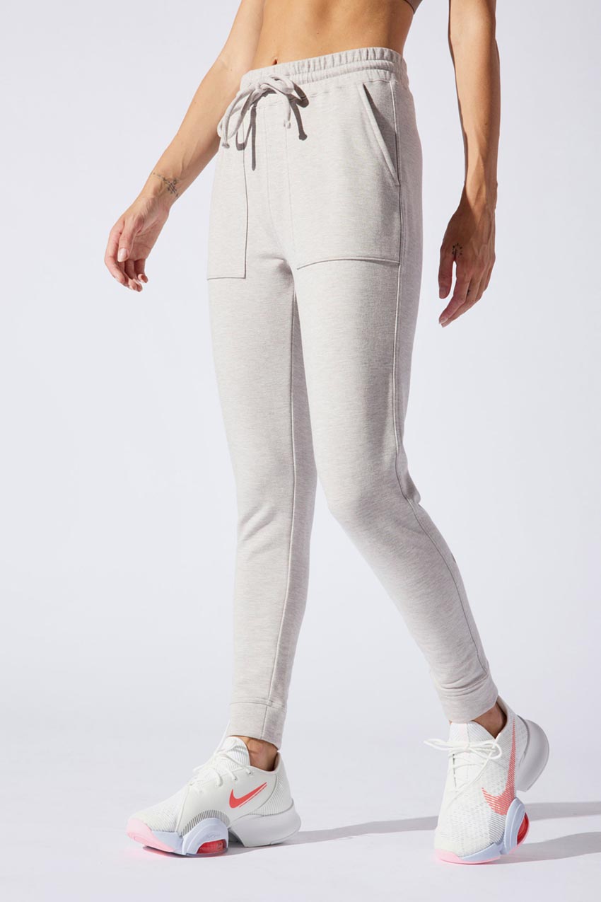 Skinny leg hotsell joggers womens