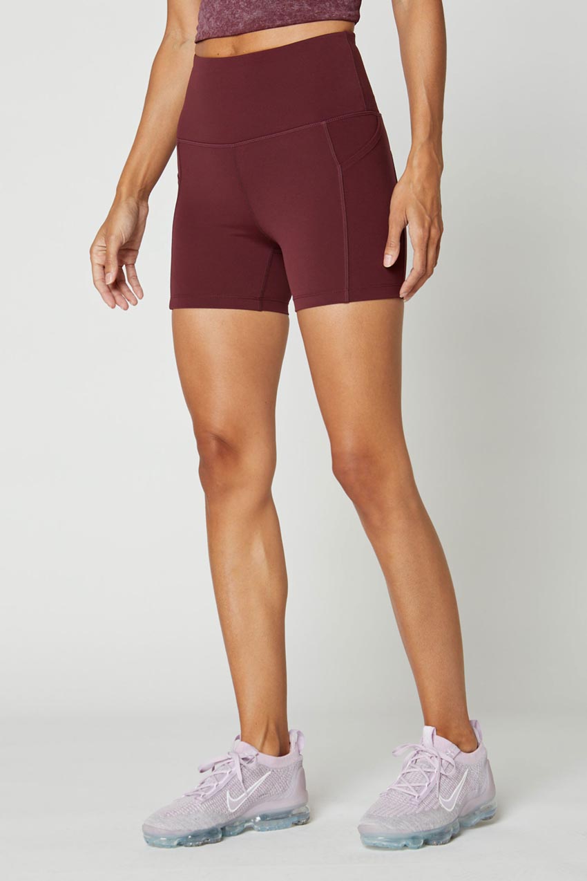 Gianna Vital Ultra High-Waisted 4" Short