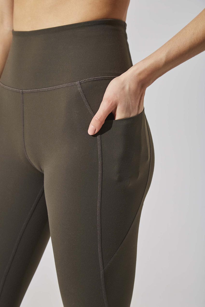 Olive 7/8 length Leggings with Pockets